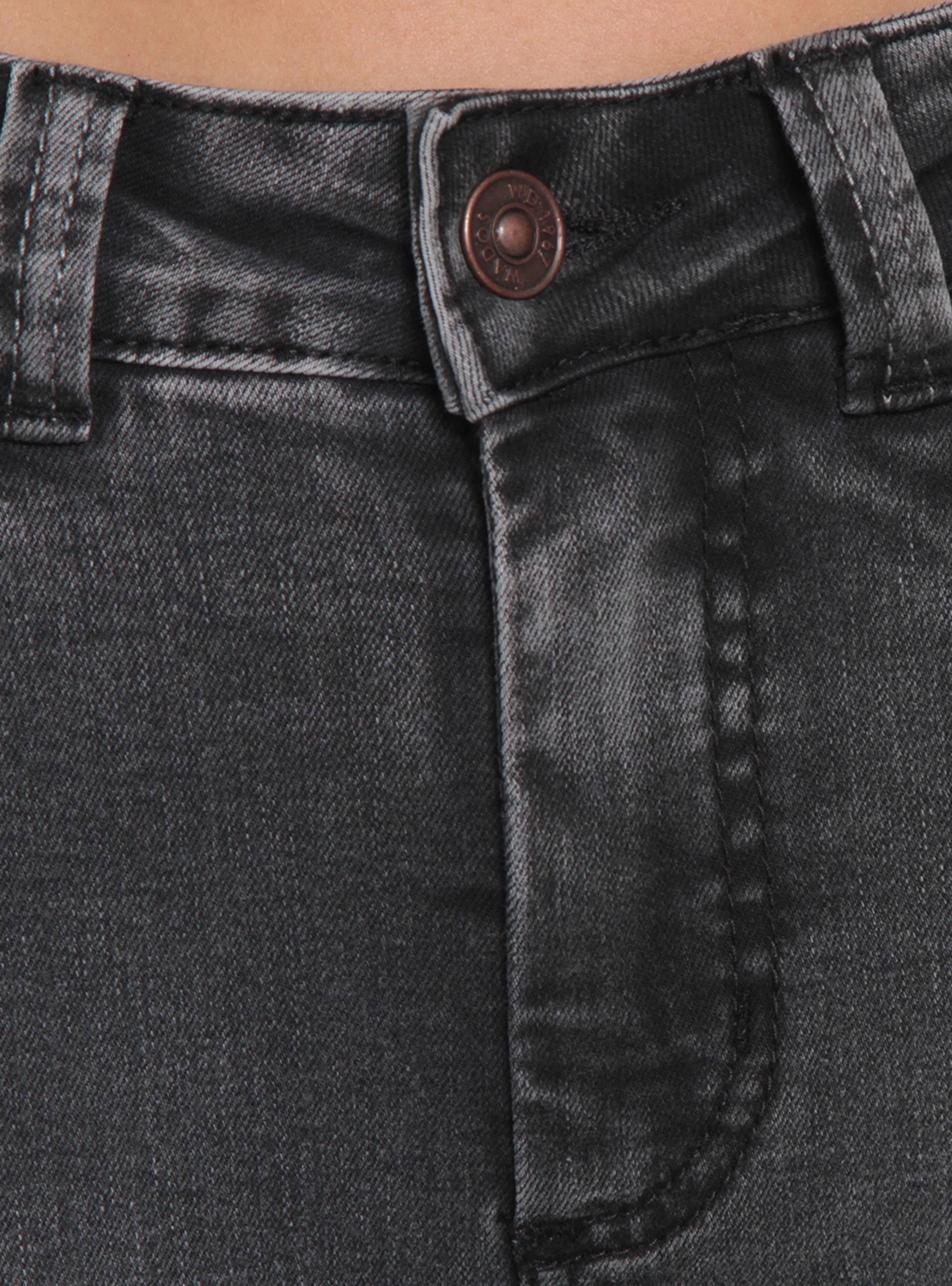 Jeans Flare Tiro Alto Pretina Básica de un Botón 347-2