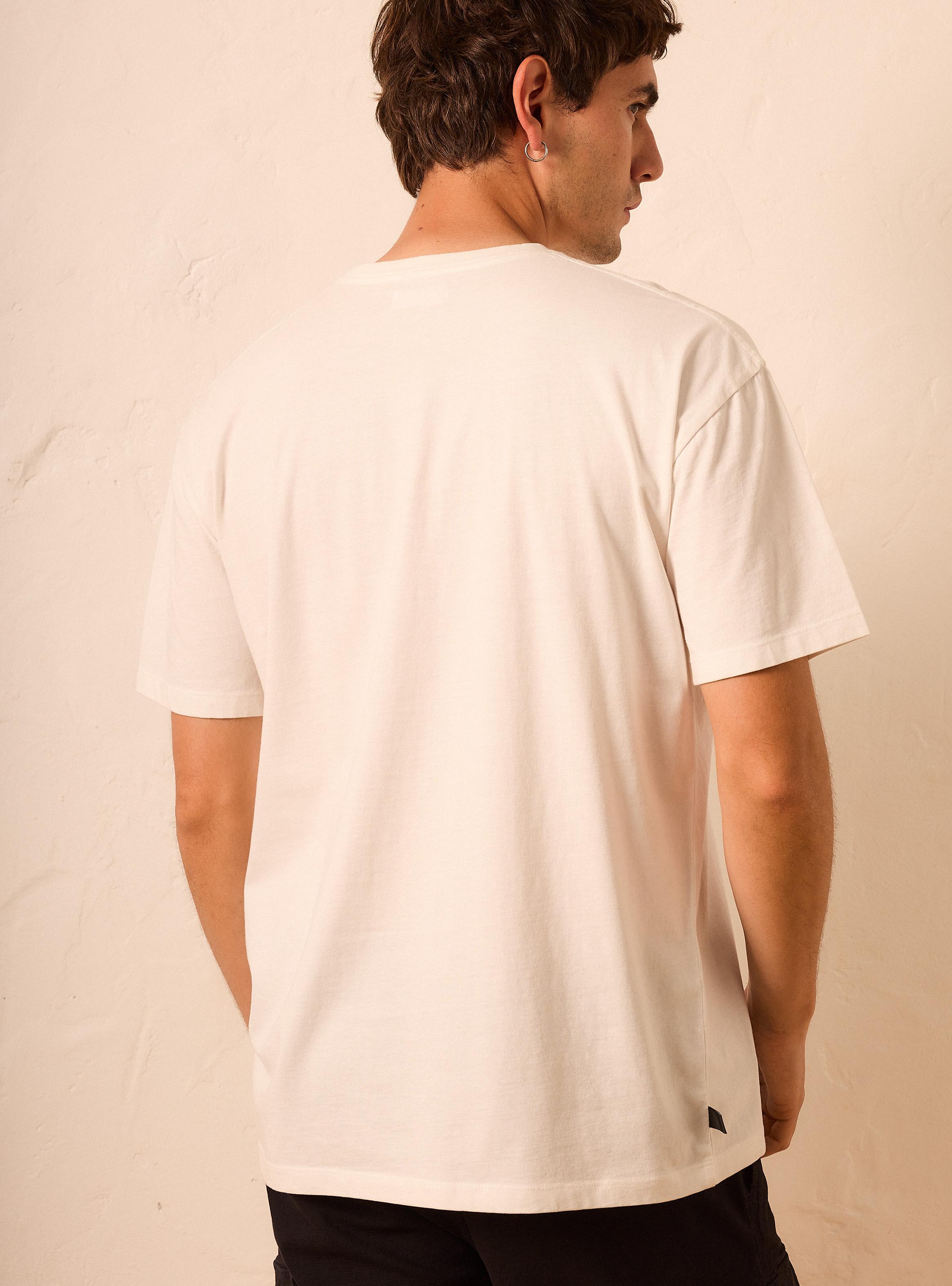 Polera Parche Bordado Manga Corta-3