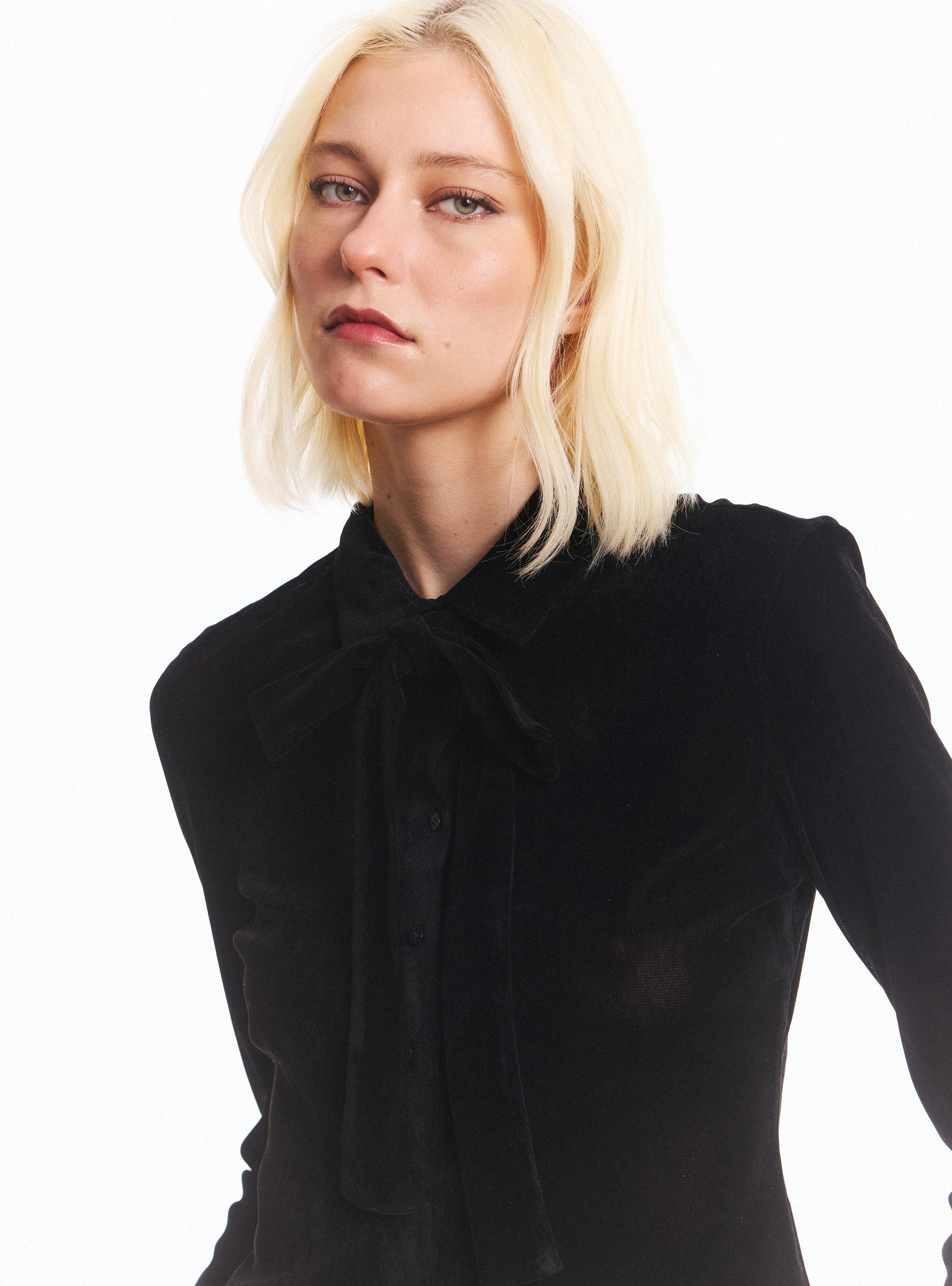 Blusa con Bufanda Terciopelo-2