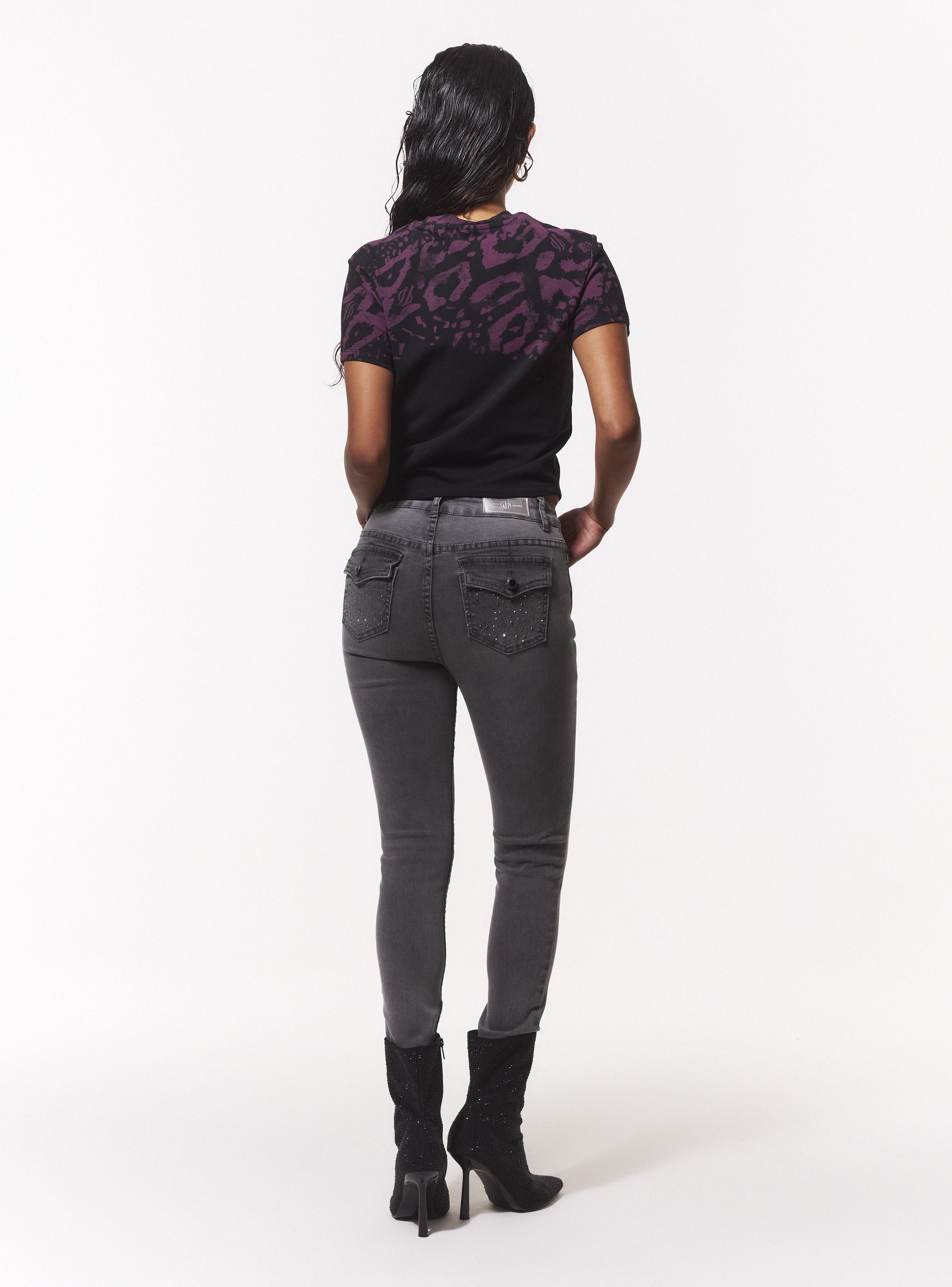 Polera Baby Tee con Gráfica Delantera-5