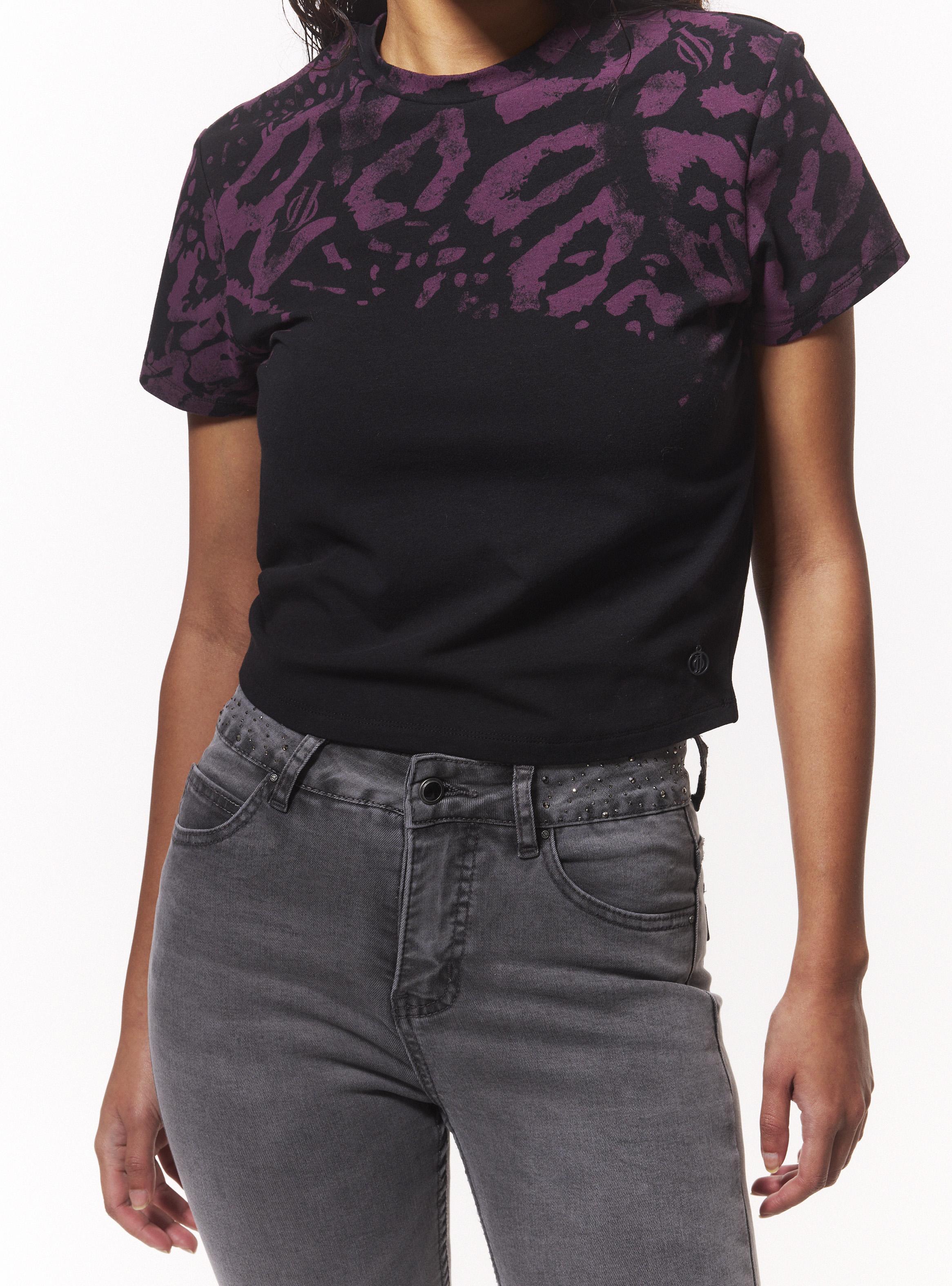 Polera Baby Tee con Gráfica Delantera-3