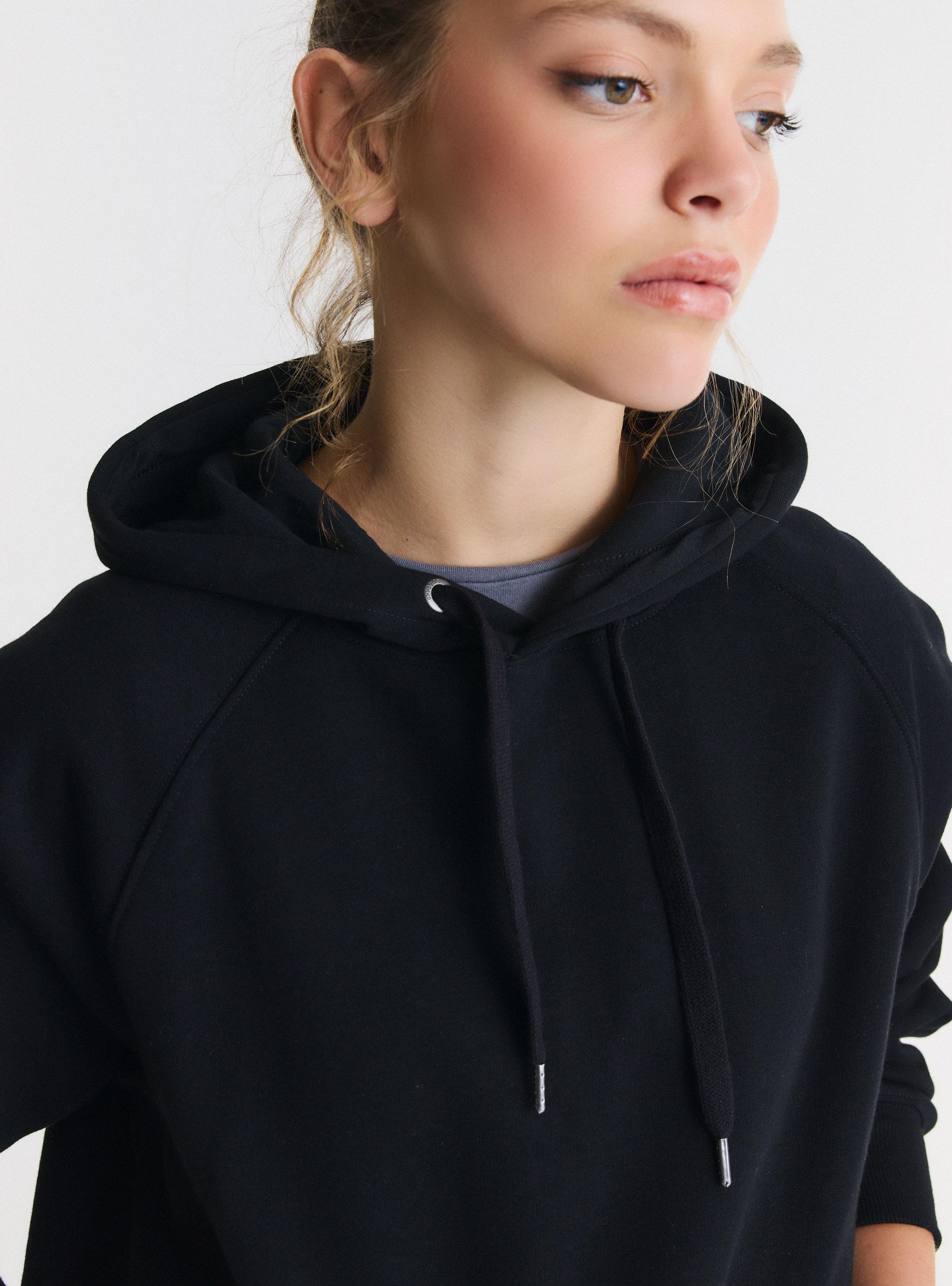 Polerón Largo con Capucha-3