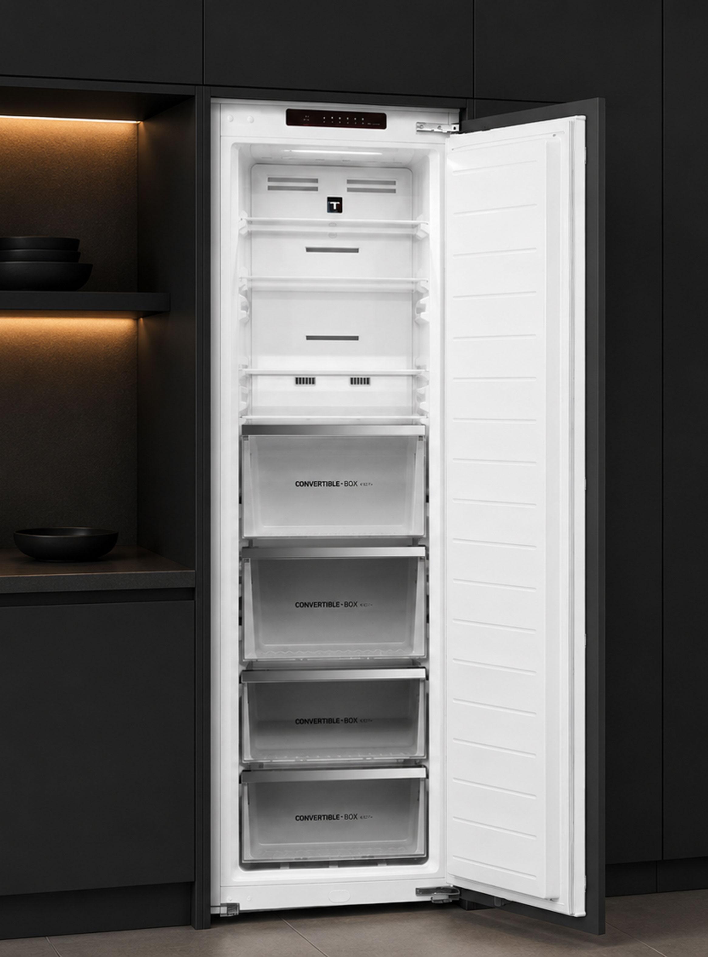 Freezer Vertical Panelable No Frost 212 Litros RSF 73385 FI-4