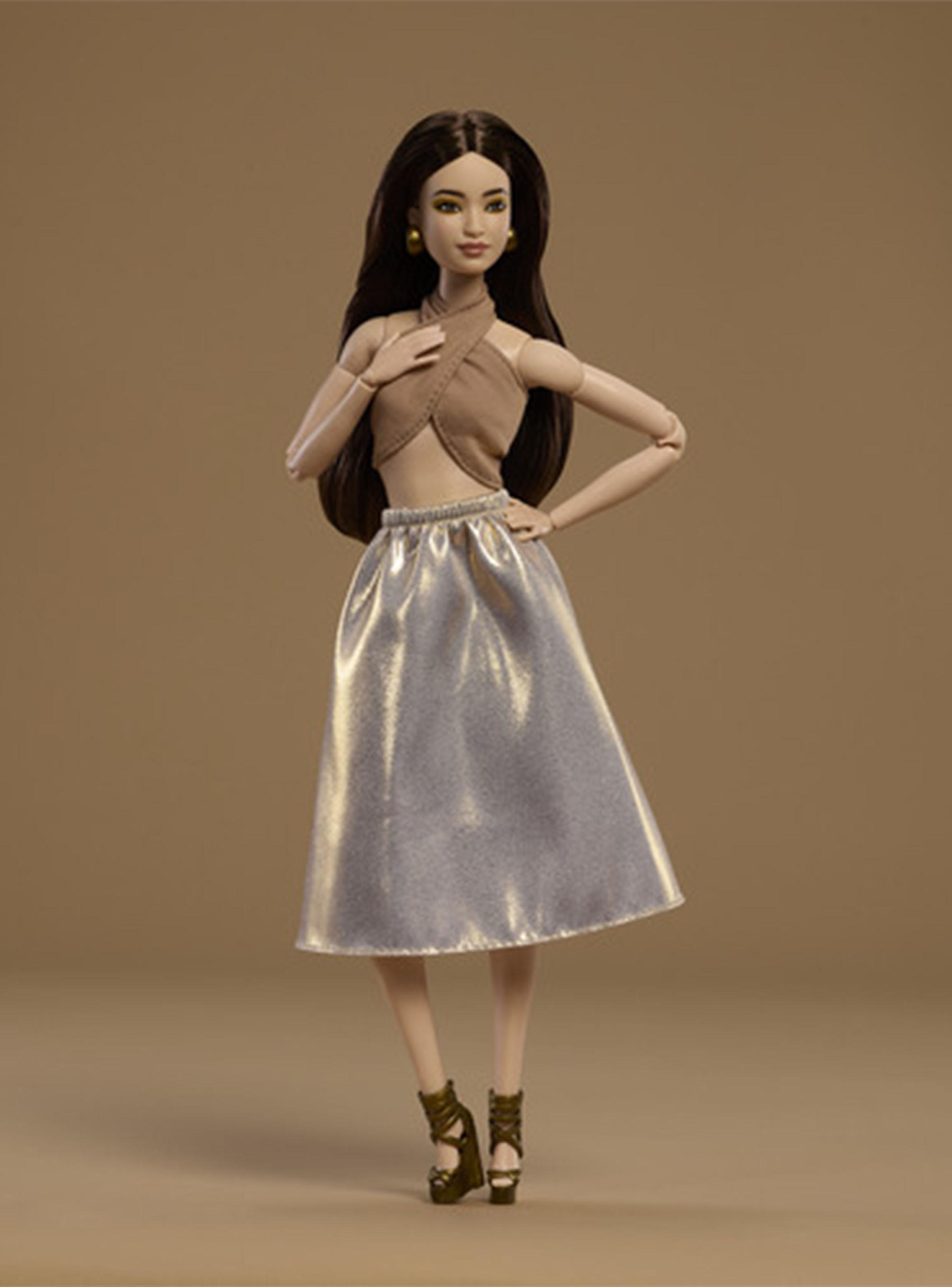 Muñeca Barbie Signature Basics 06-4