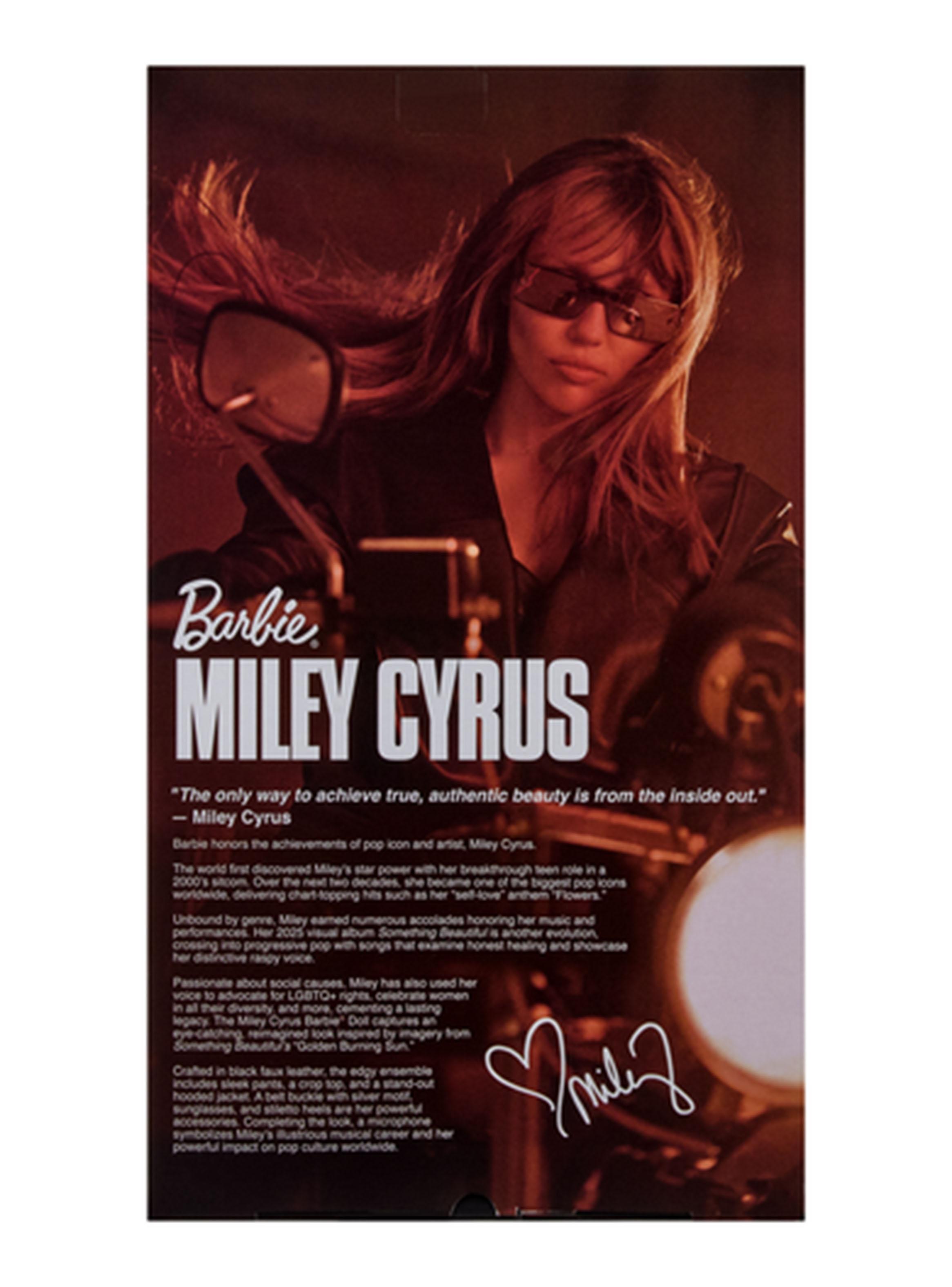 Muñeca Signature de Colección Miley Cirus-5