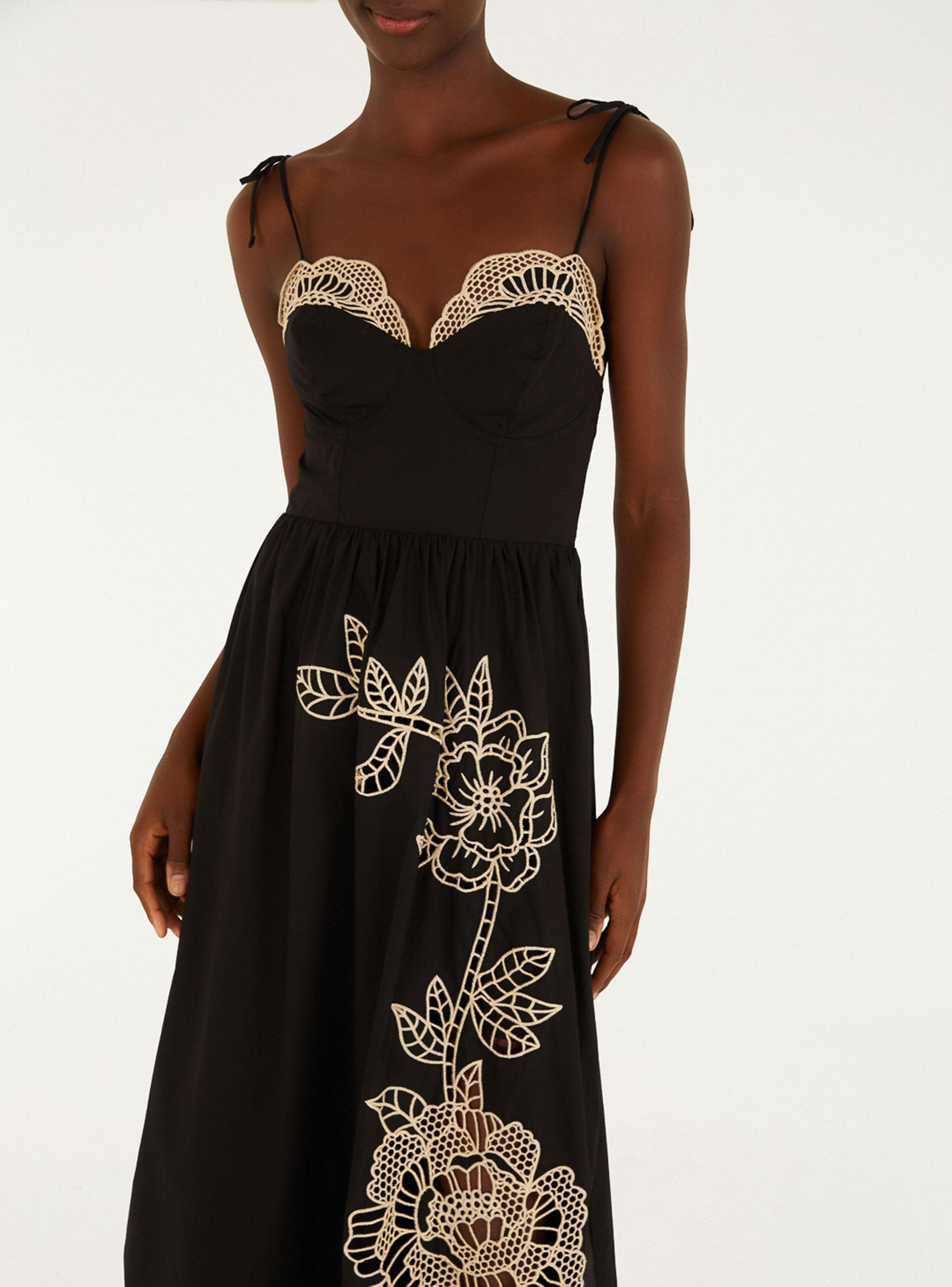 Vestido Largo Bordado Floral-2