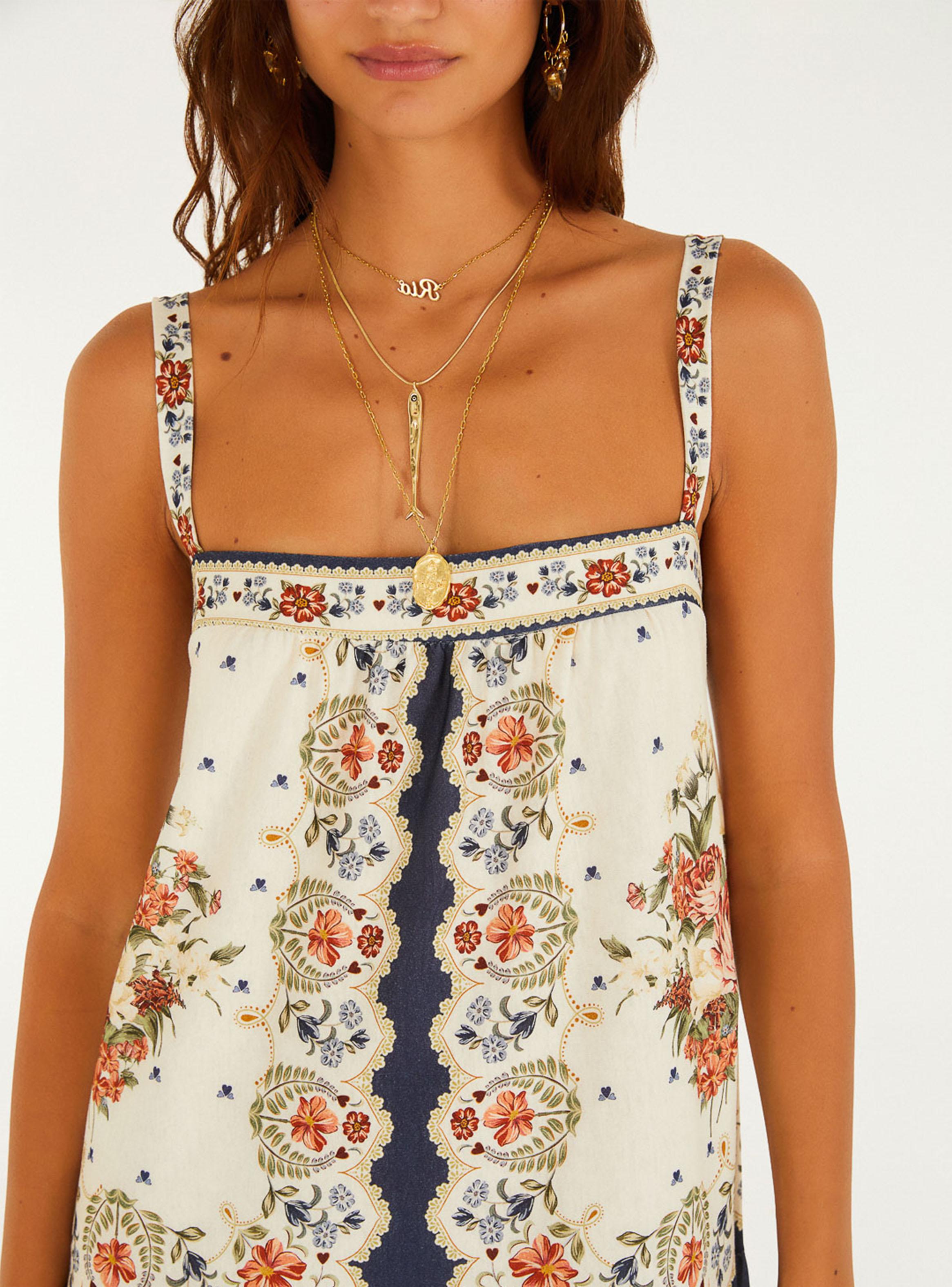 Vestido Corte Recto Patrón Floral-3