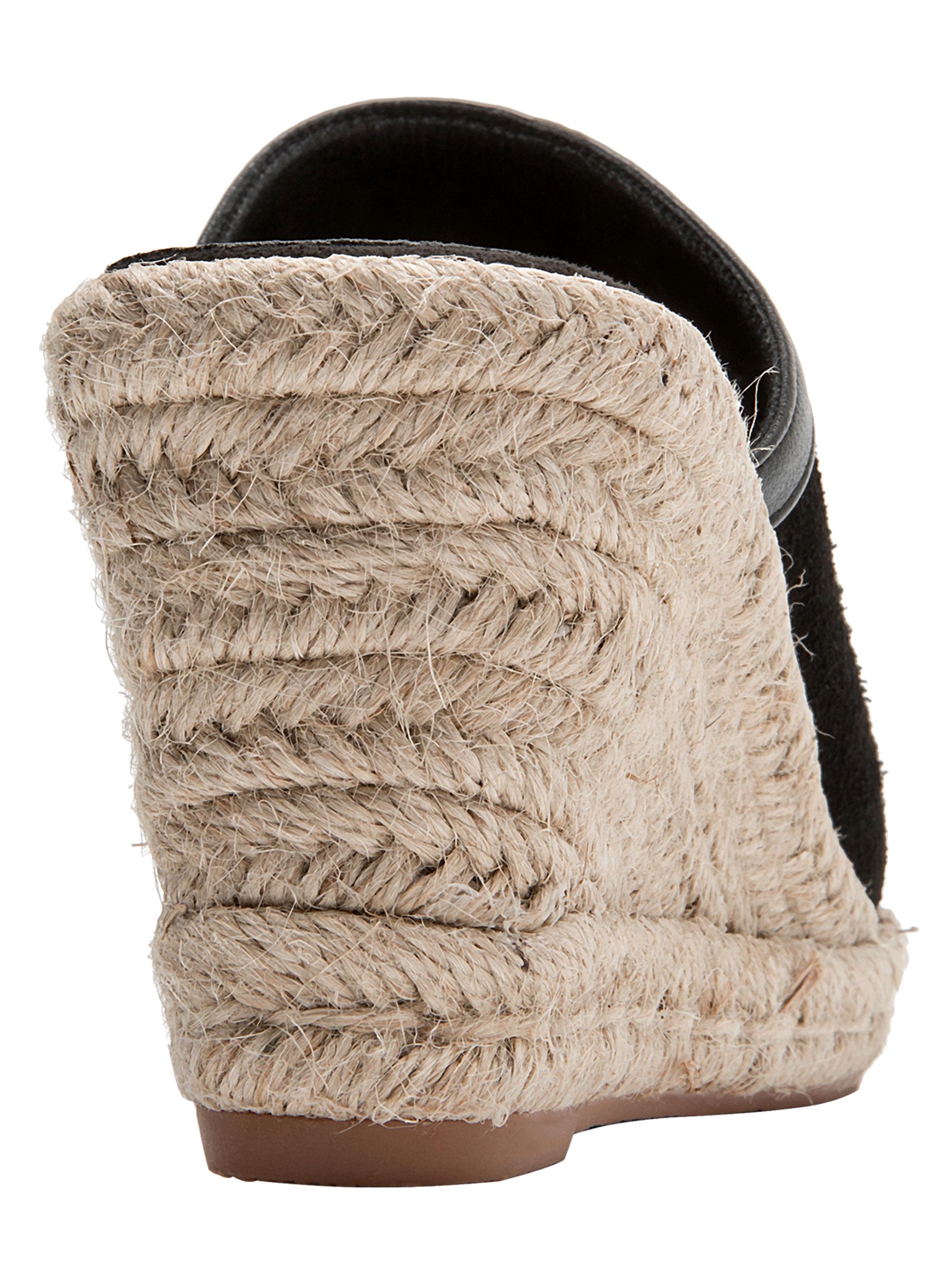 Sandalia Slip On BRM0493 Mujer-4