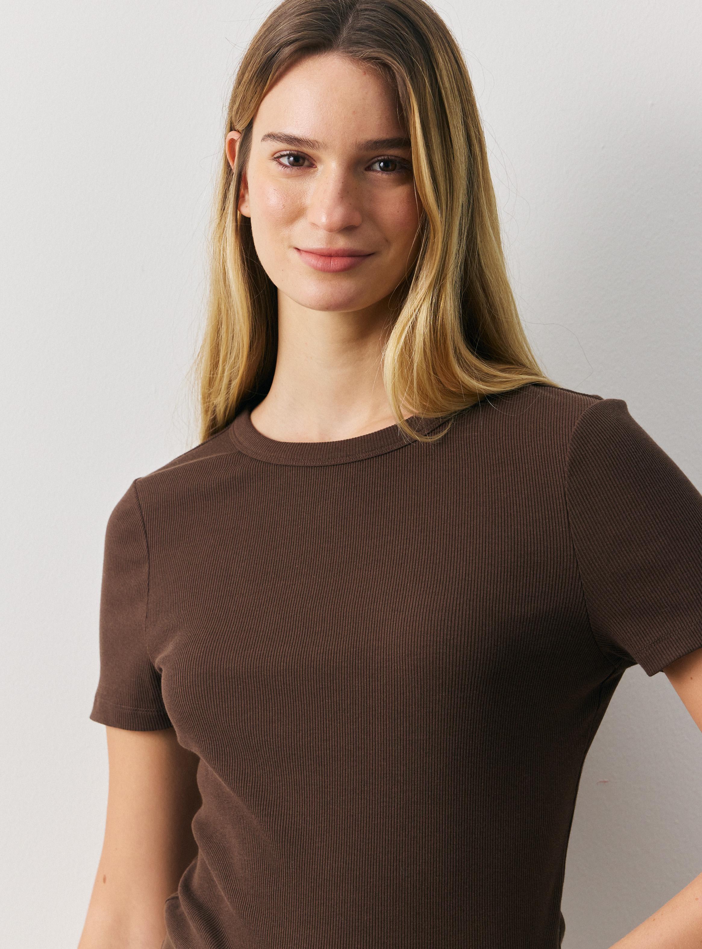 Polera Cuello Redondo Manga Corta Rib-2