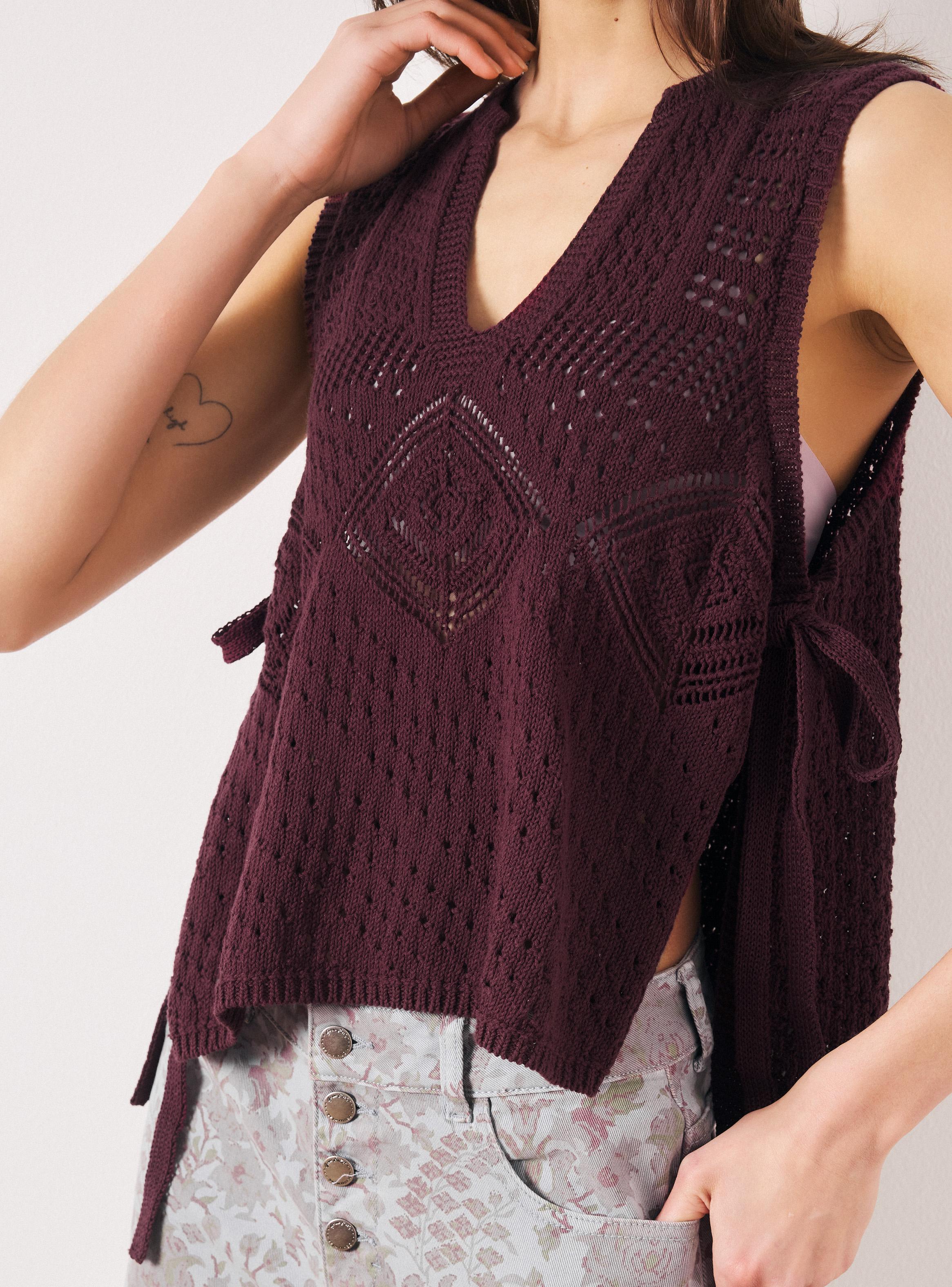 Polera Tejido Calado Diseño sin Manga con Lazos-3