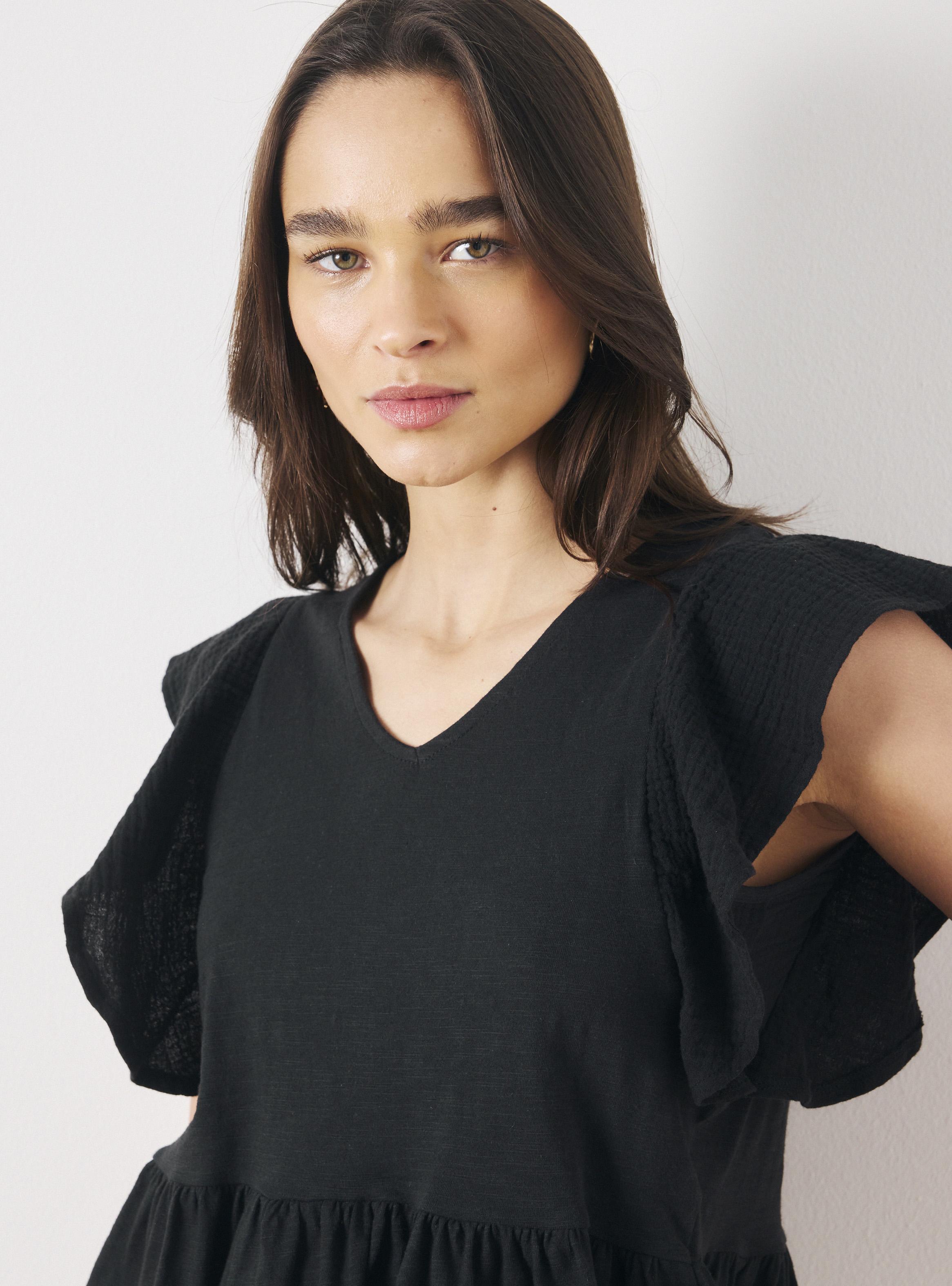 Polera Manga Volada con Corte Peplum y Mix de Telas-2