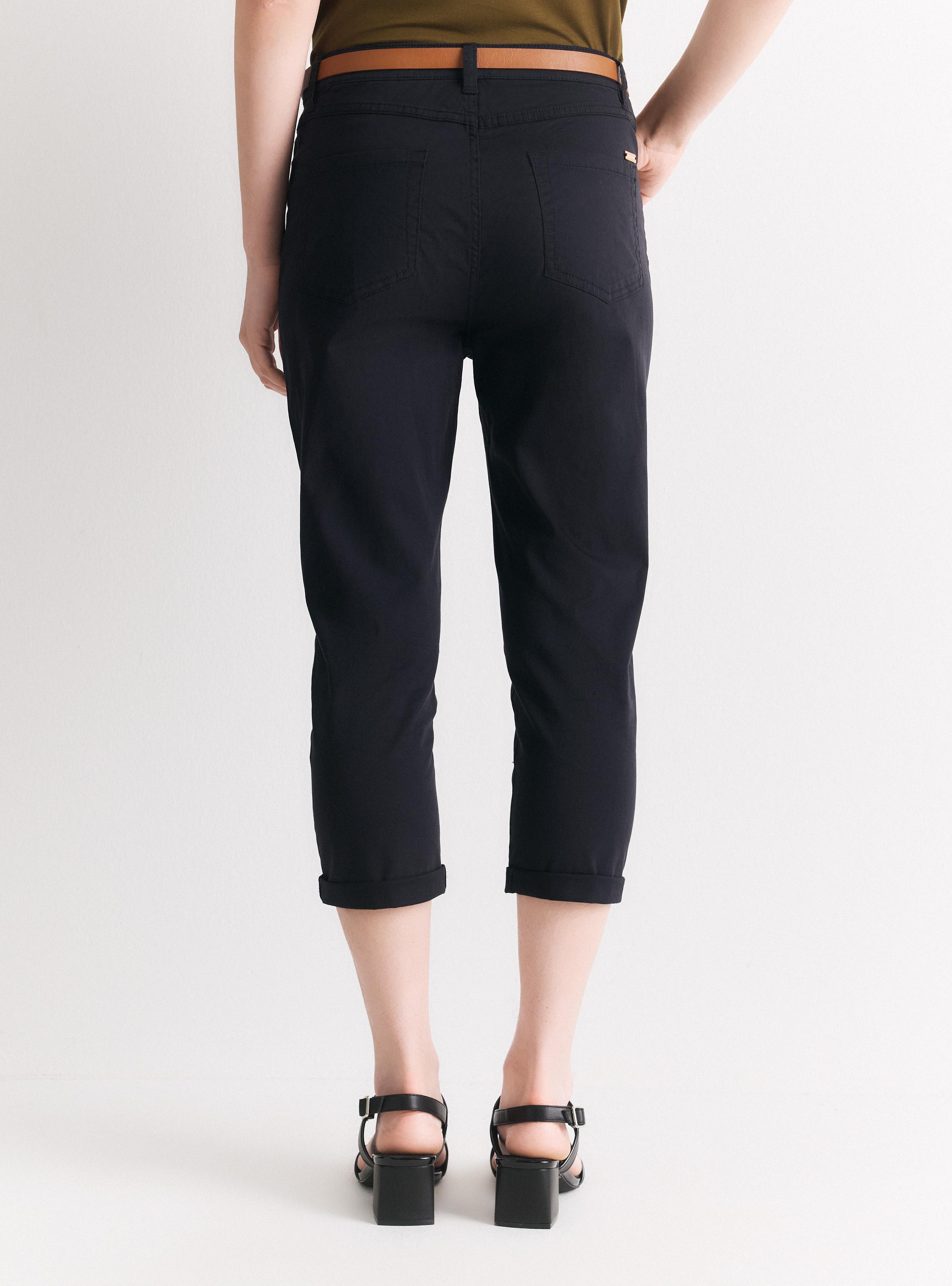 Pantalón Capri Tiro Medio con Cinturón-1