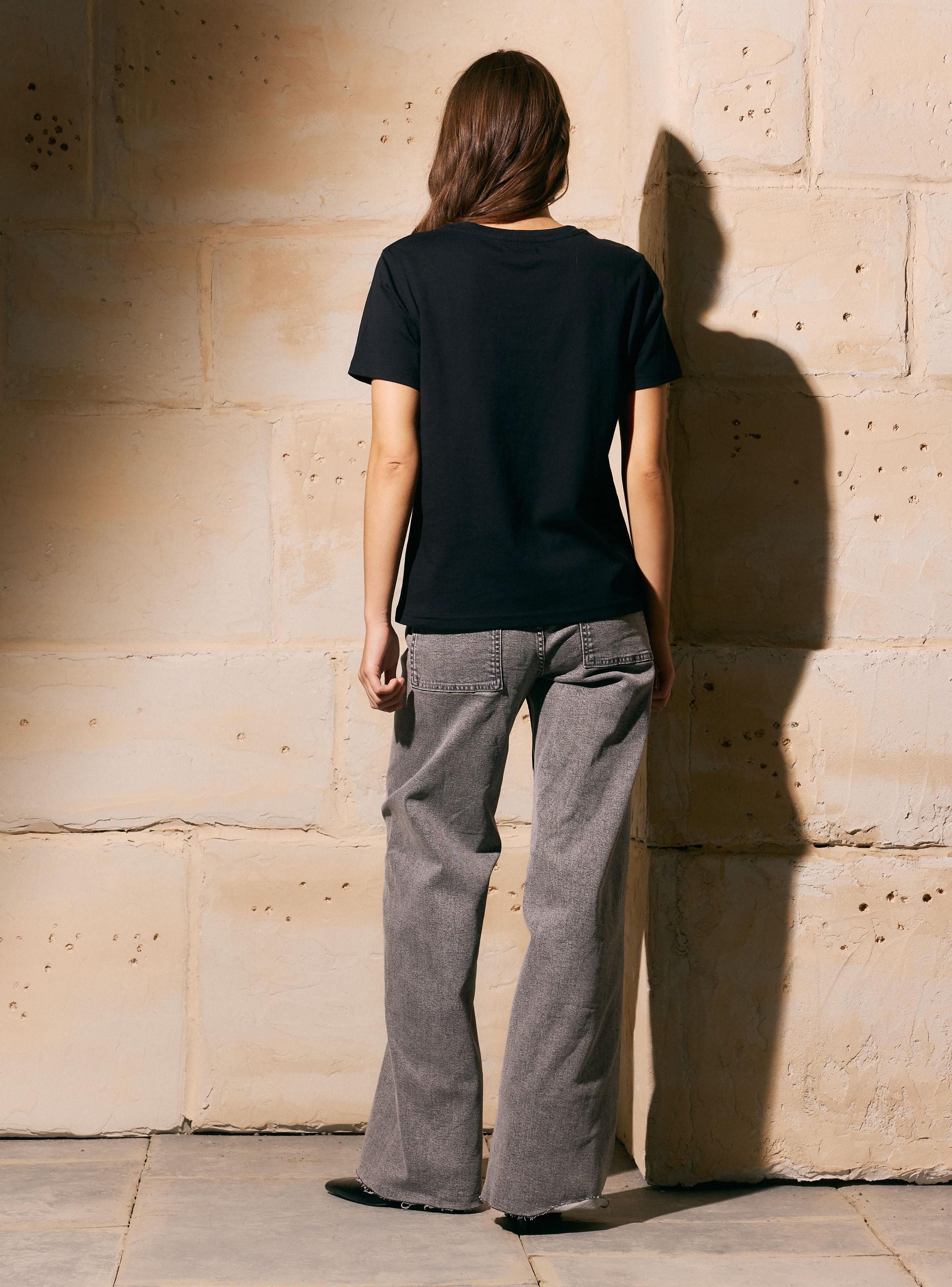 Polera Manga Corta Cuello V-5