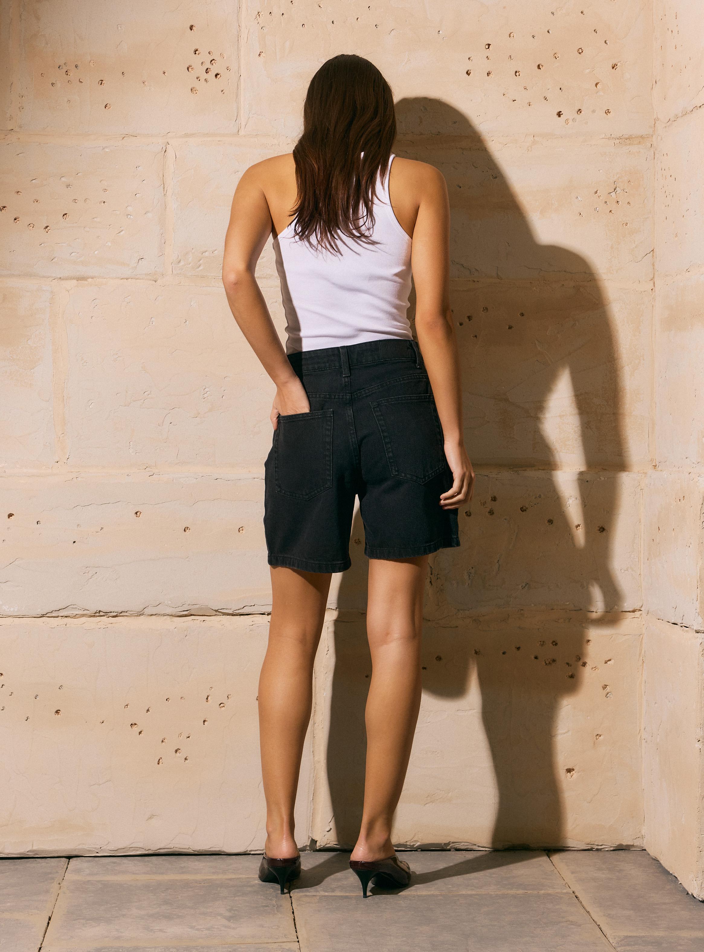 Short Denim Mom Tiro Medio-5