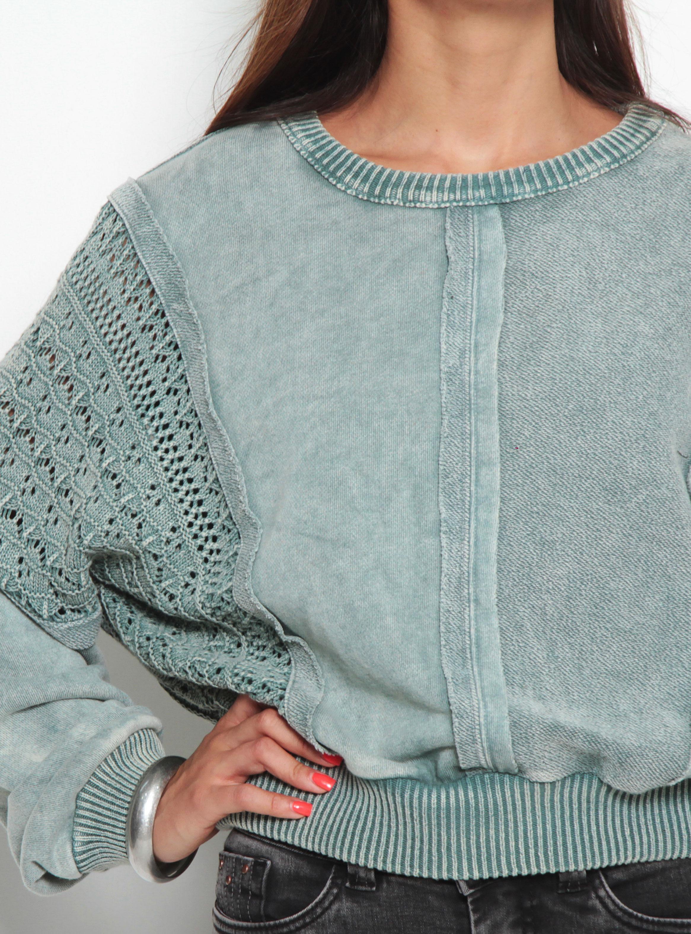 Sweater Manga Larga Sólido con Aplicación-2