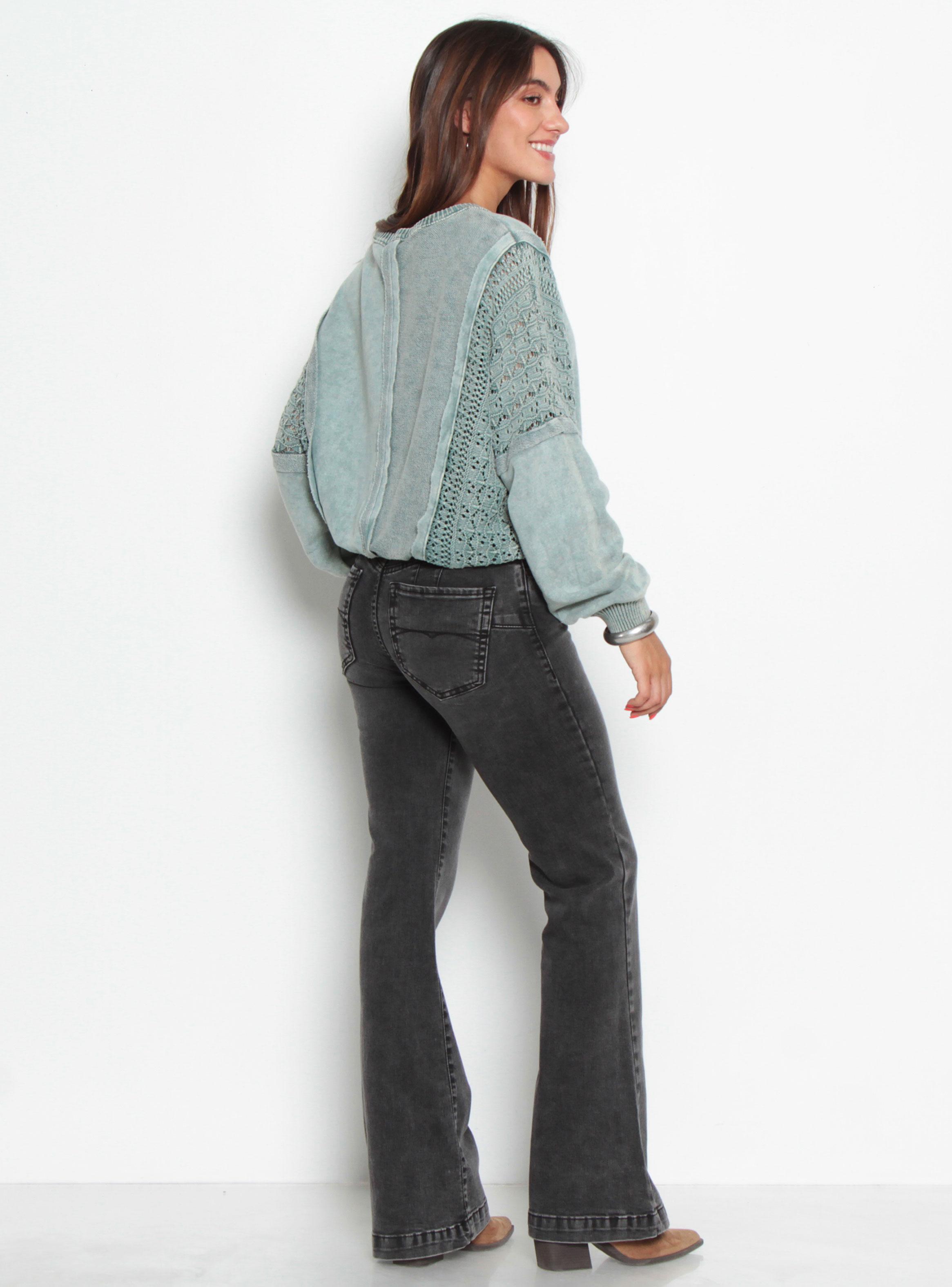 Sweater Manga Larga Sólido con Aplicación-4