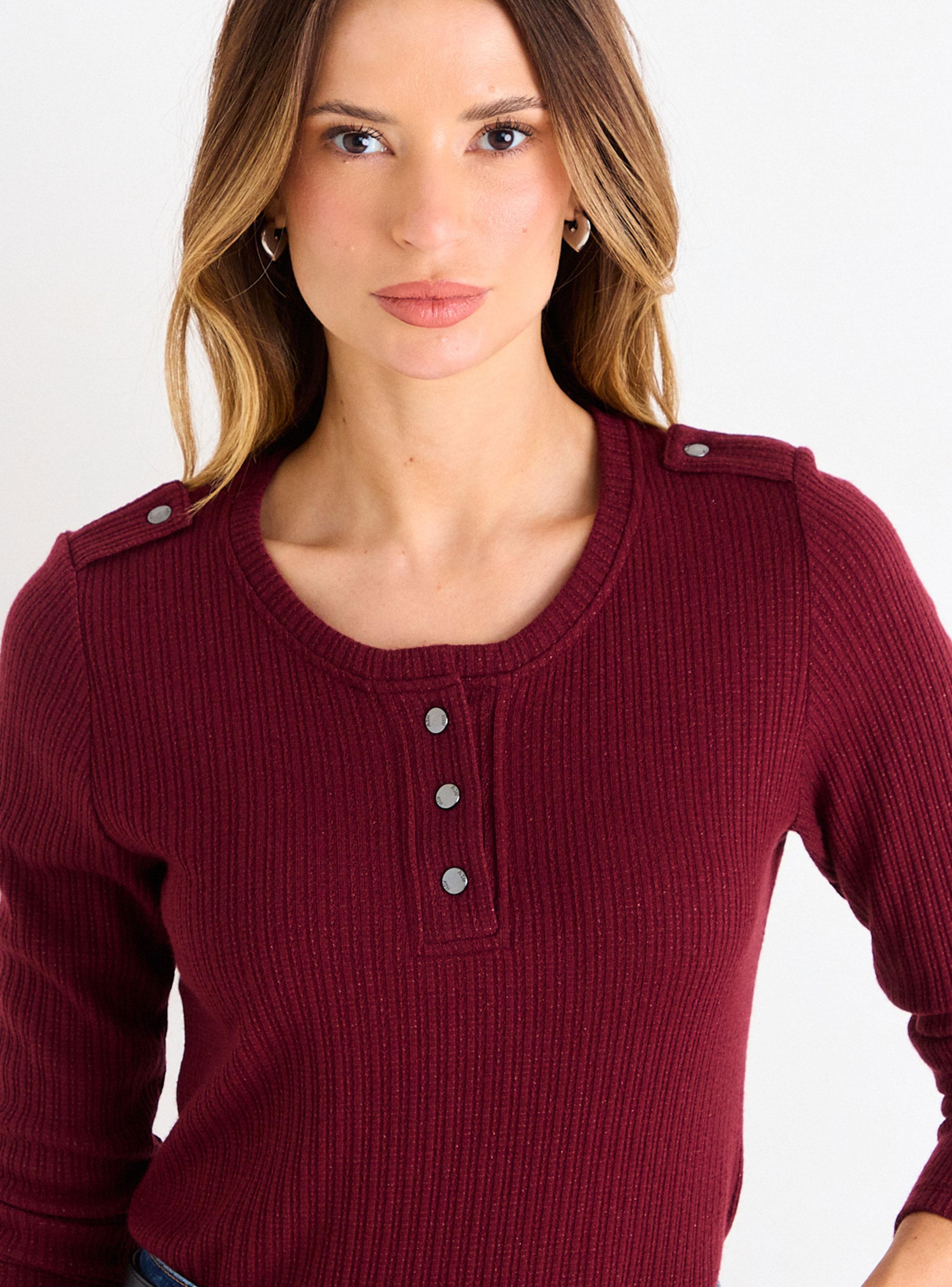 Polera Lisa Manga Larga Botón Detalle Hombro-2