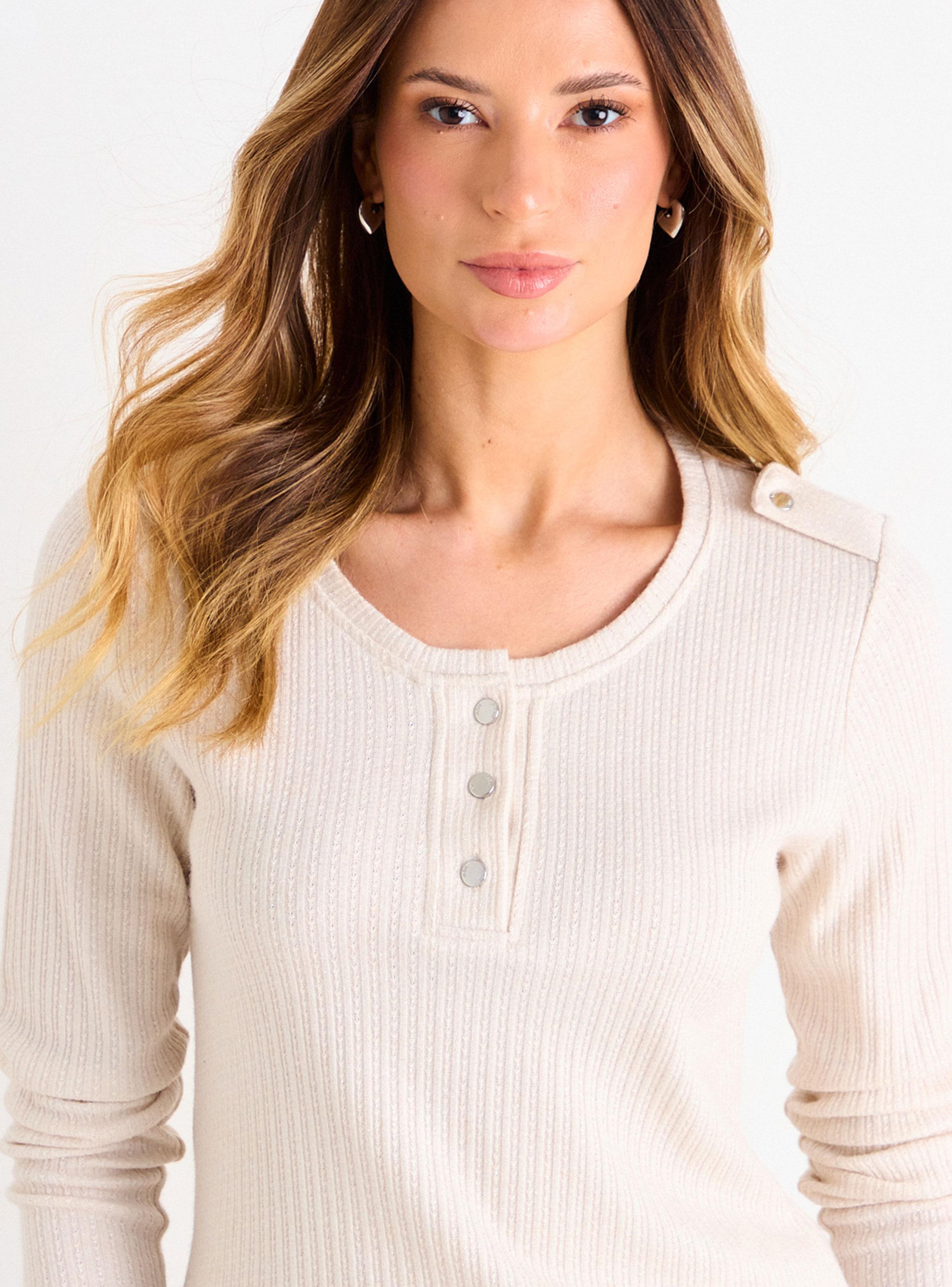 Polera Lisa Manga Larga Botón Detalle Hombro Regular-2