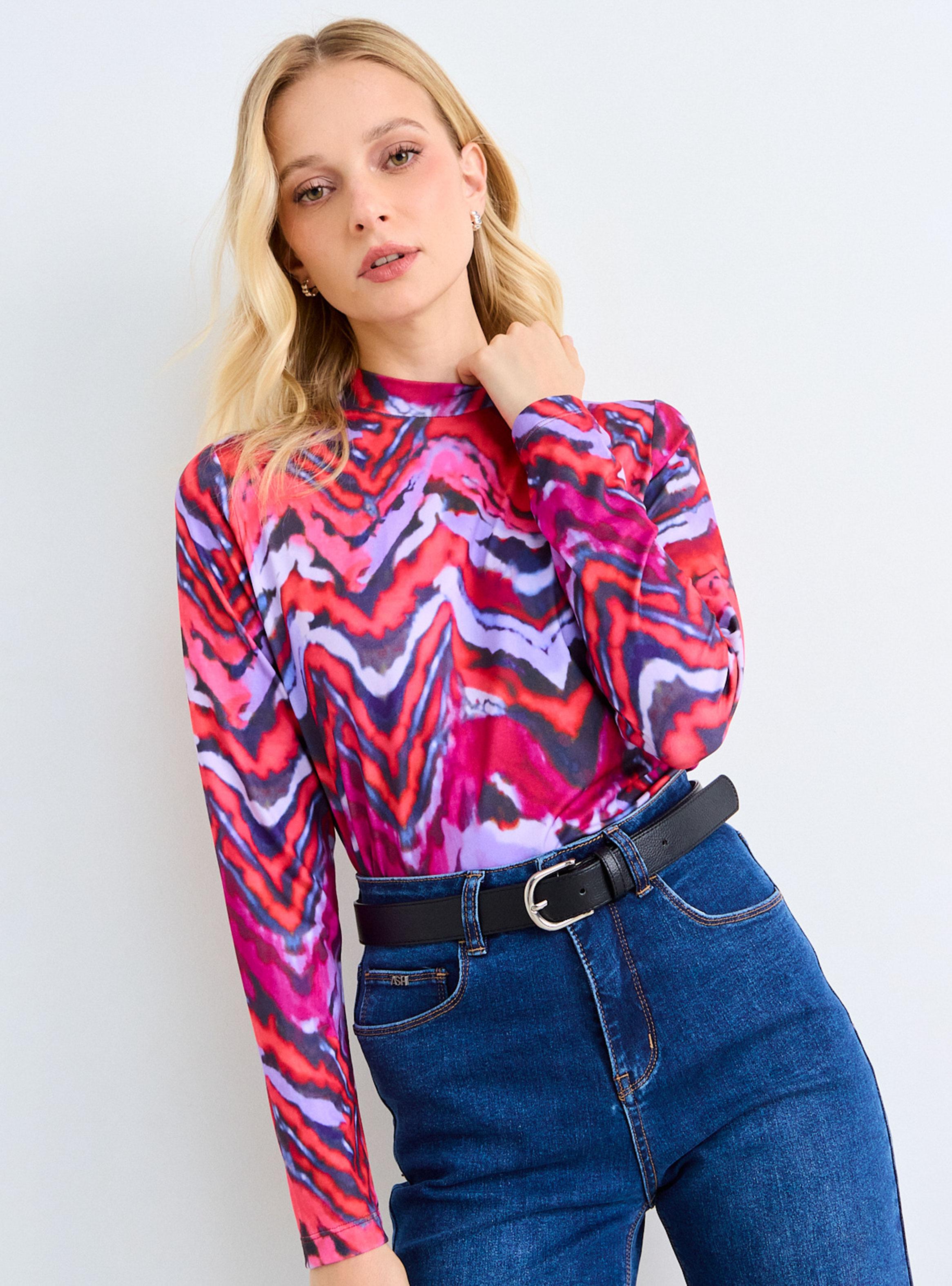 Polera Fantasía Full Color de Cuello Alto-0