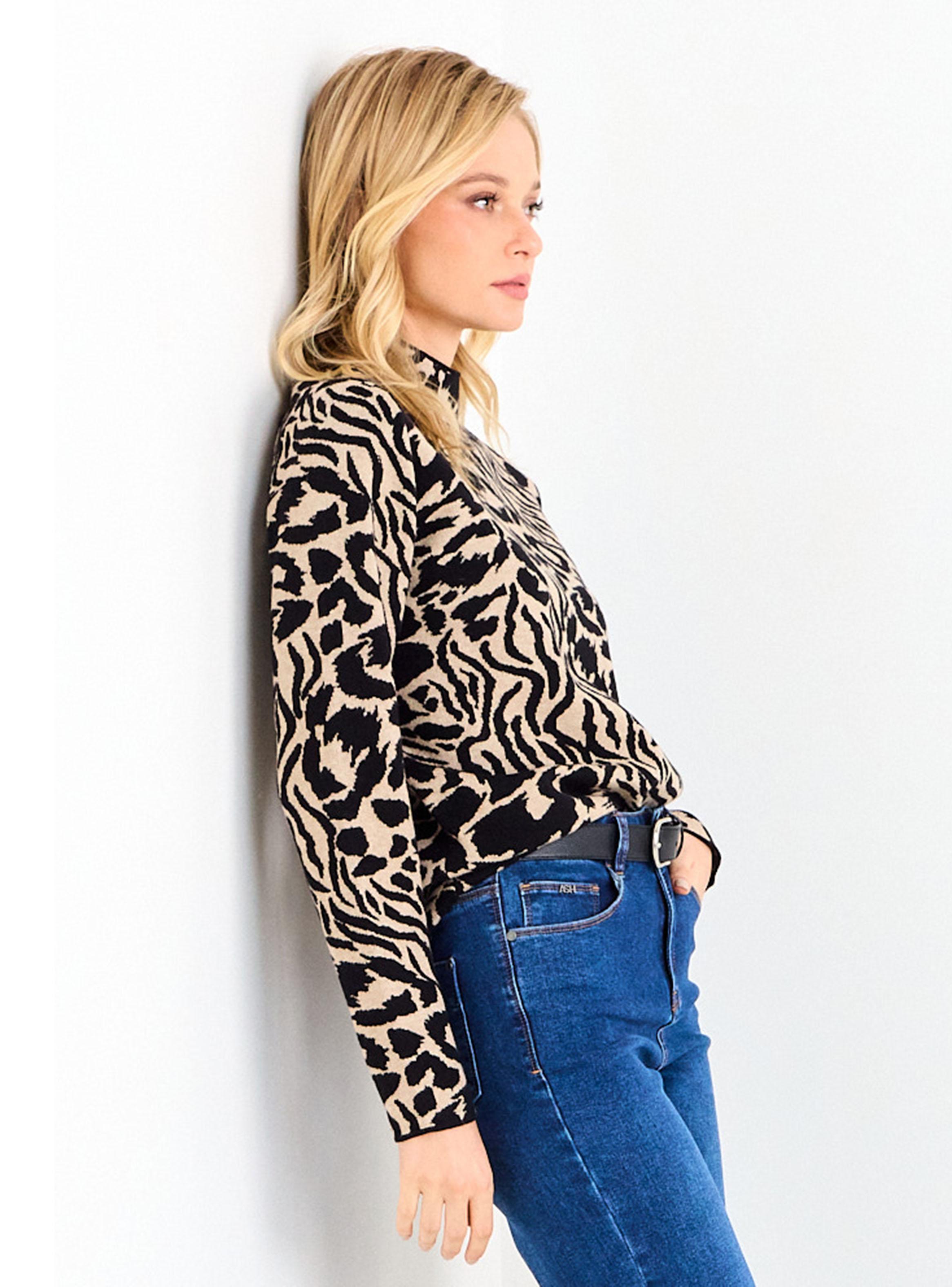 Sweater Jacquard Print Animal-2