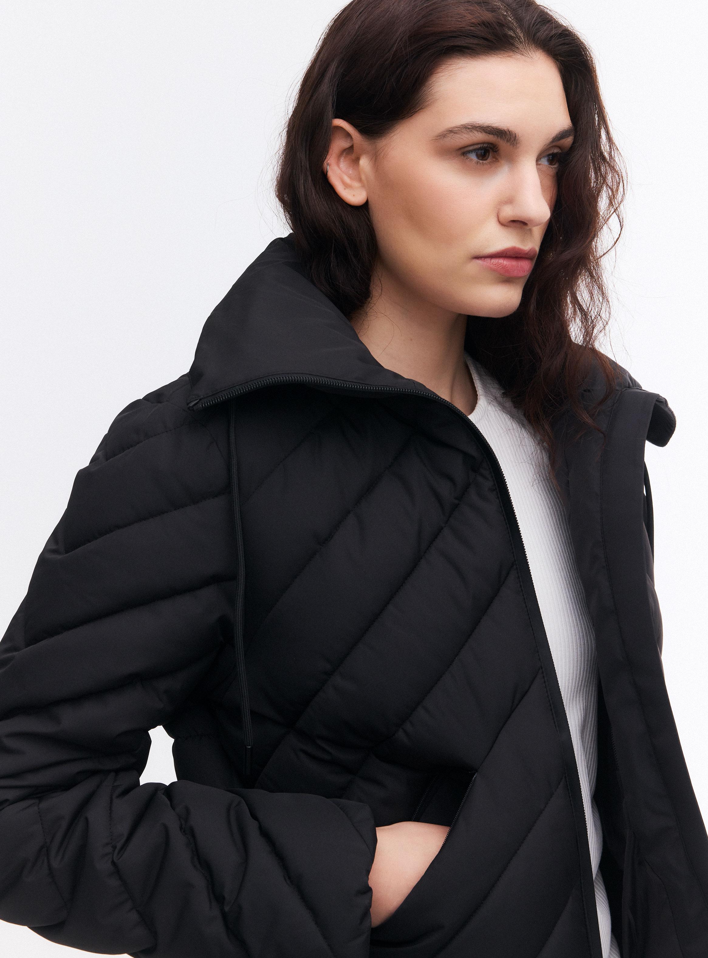 Parka Diagonal Acolchado Bolsillos en Corte-2