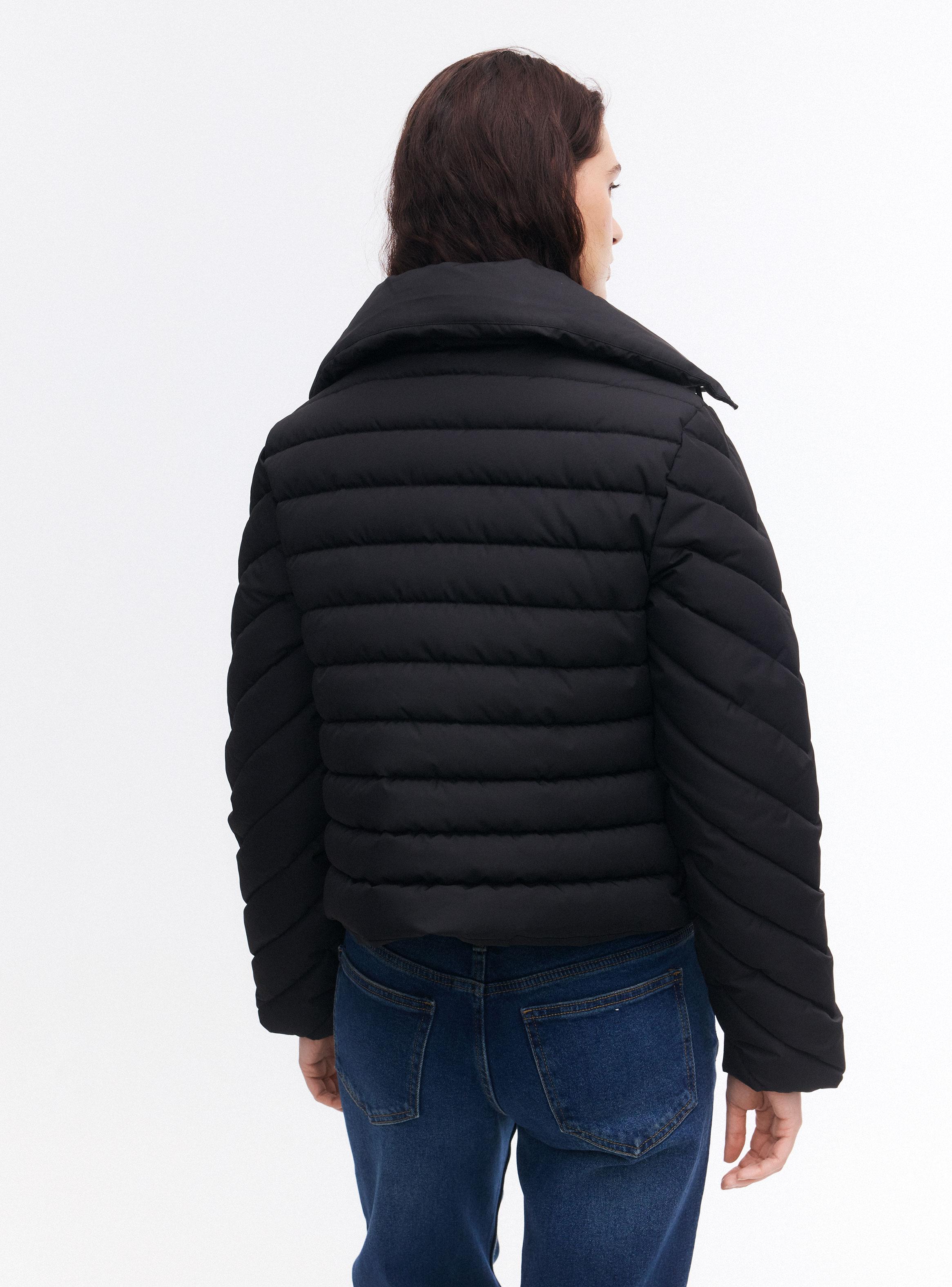 Parka Diagonal Acolchado Bolsillos en Corte-1