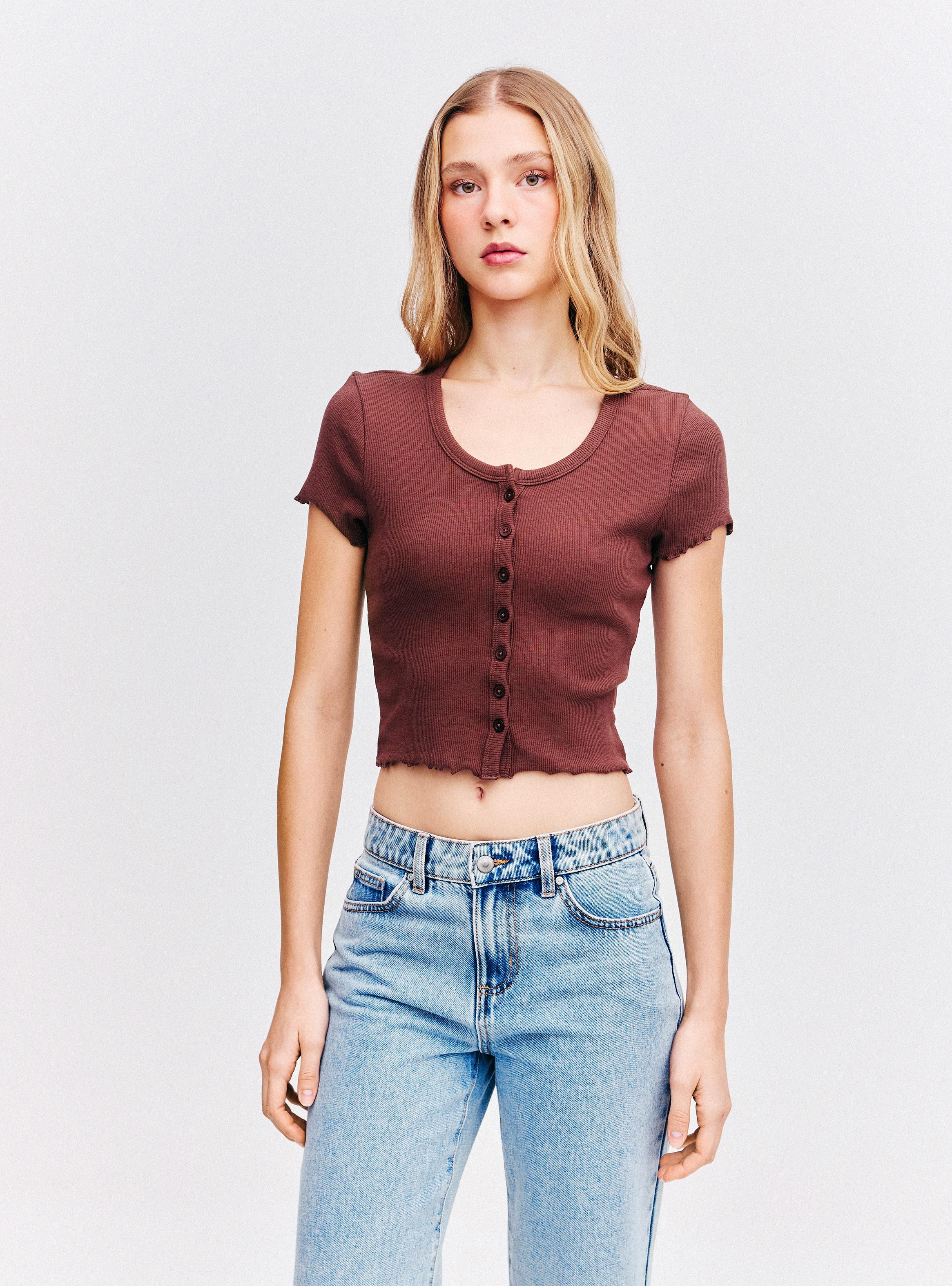 Polera Cropped Manga Corta Cuello Redondo con Botones-0