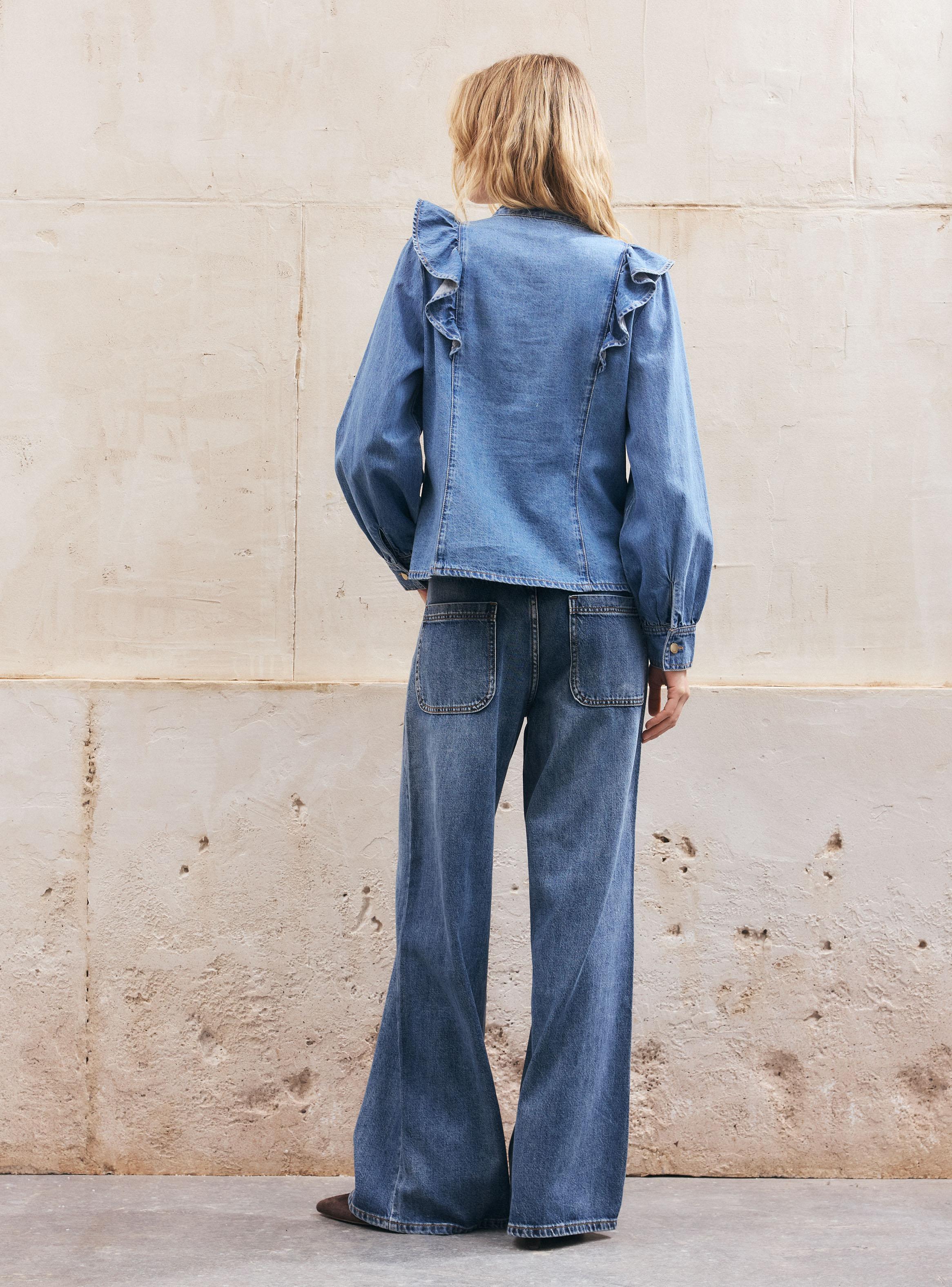 Blusa Denim Cuello V con Vuelos y Botones-5