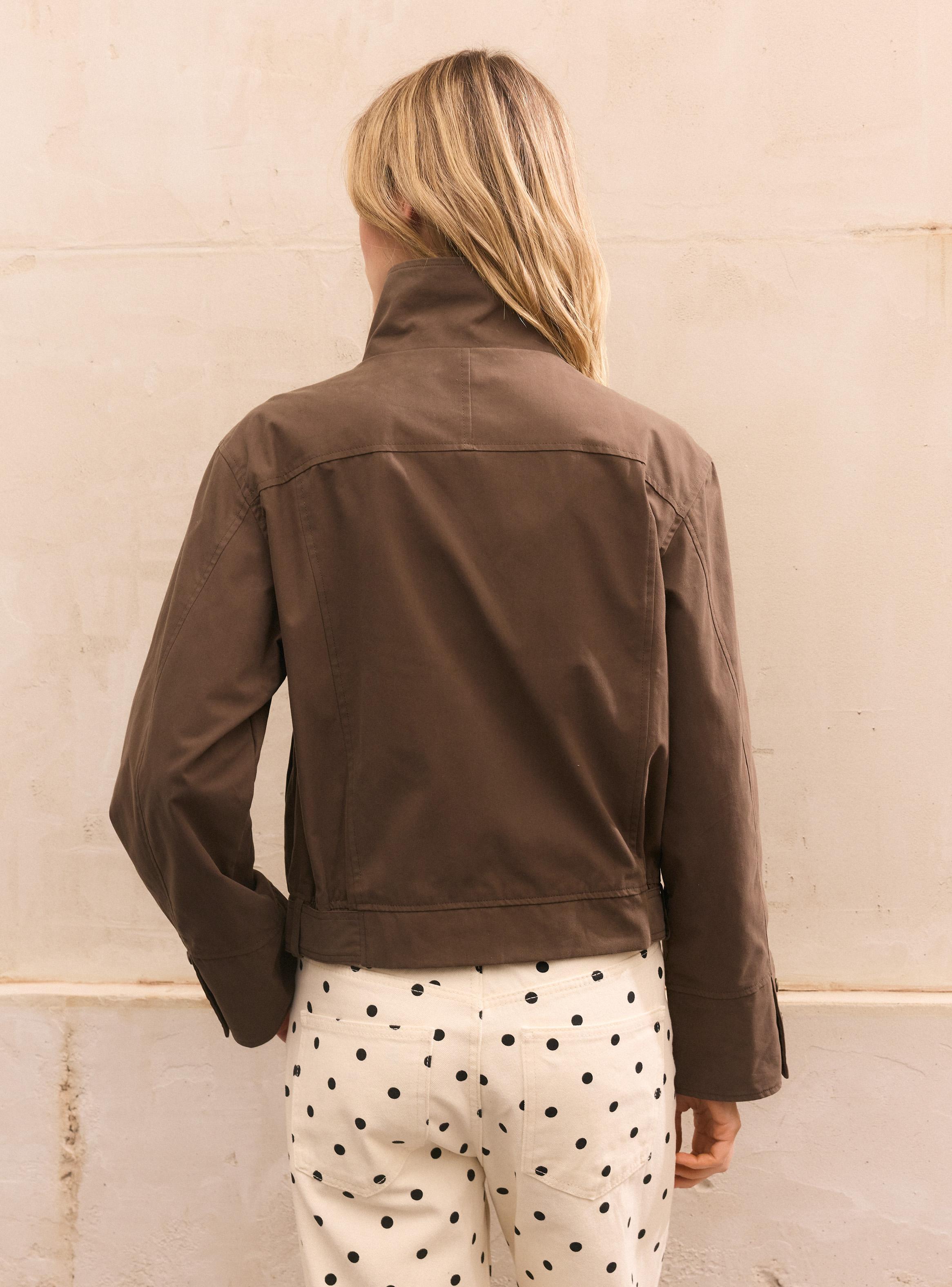 Chaqueta Cruzada Cuello Alto Cinturón-1