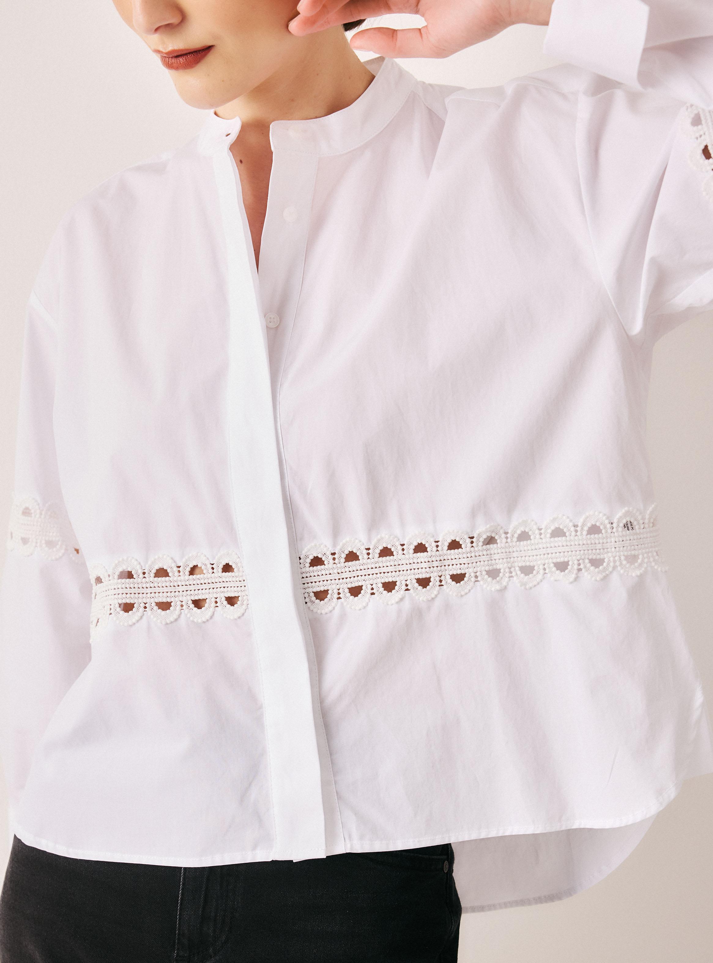 Blusa Cuello Camisero y Macramé-3