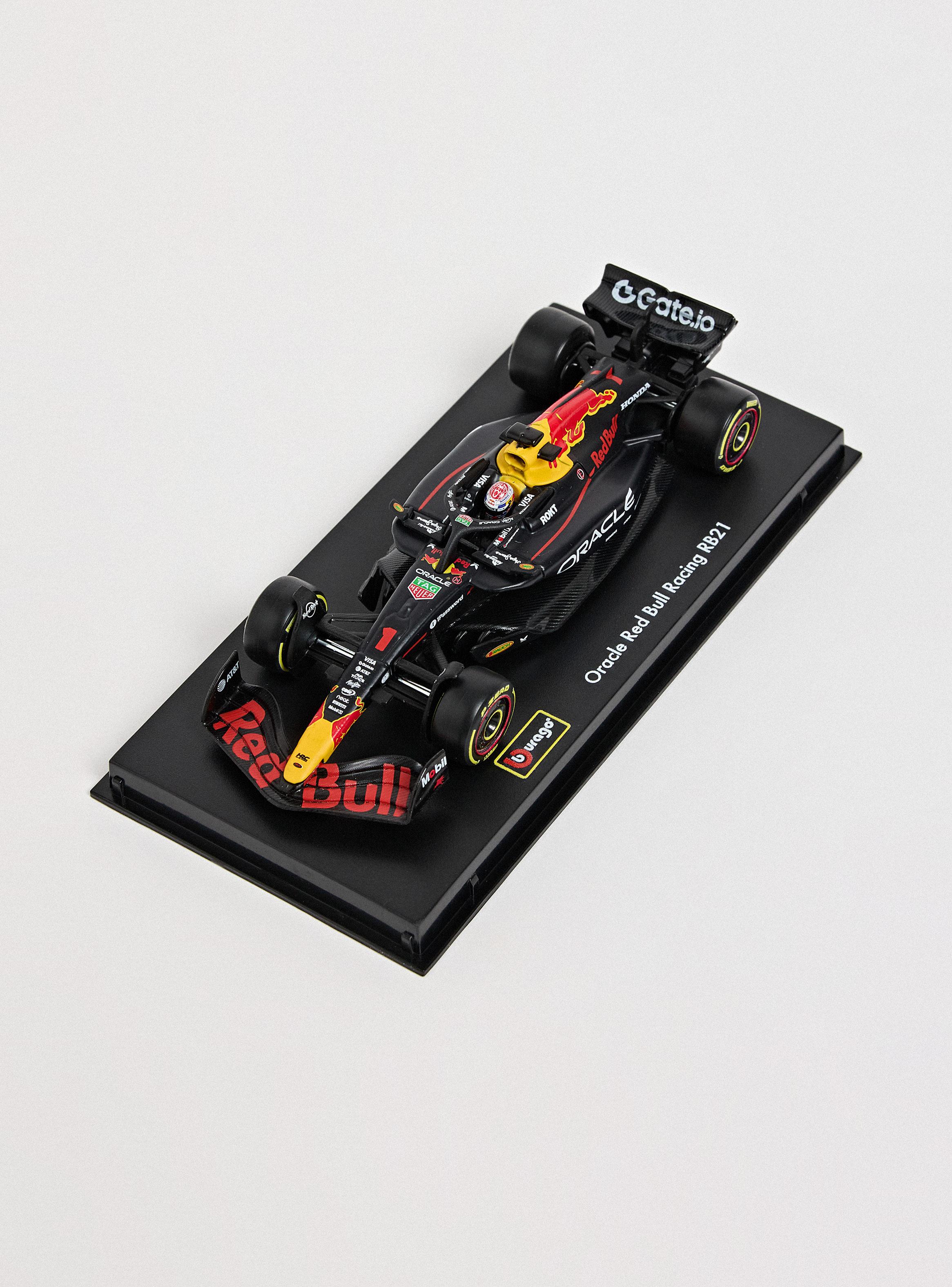 Auto Oracle Red Bull Racing RB21 1:43 con Casco-2