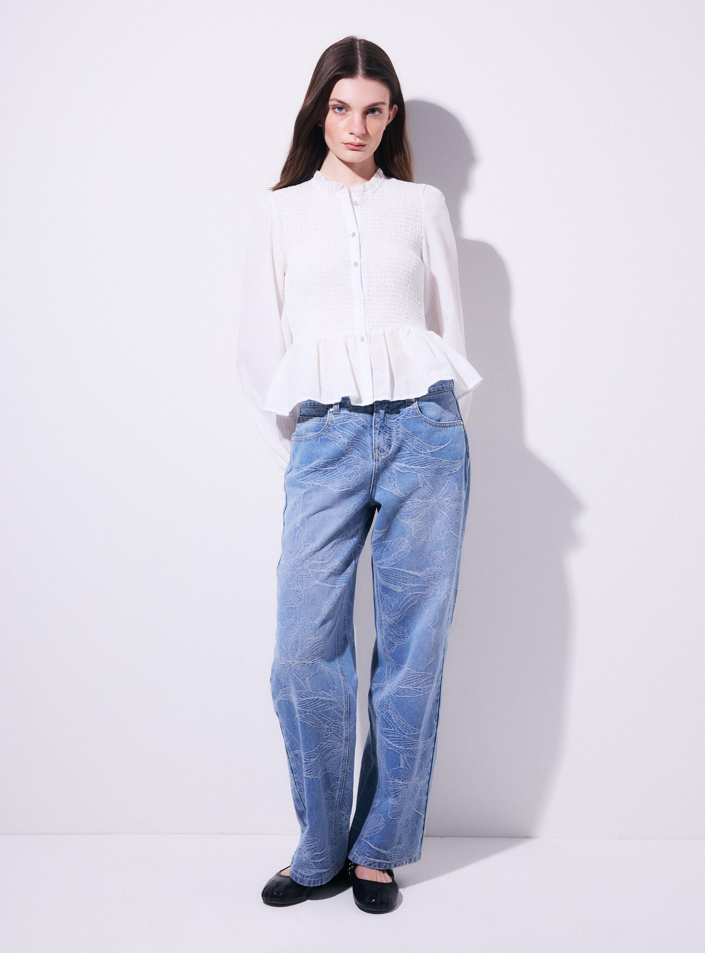 Blusa Cuello Camisero con Manga Abullonada y Botón-4