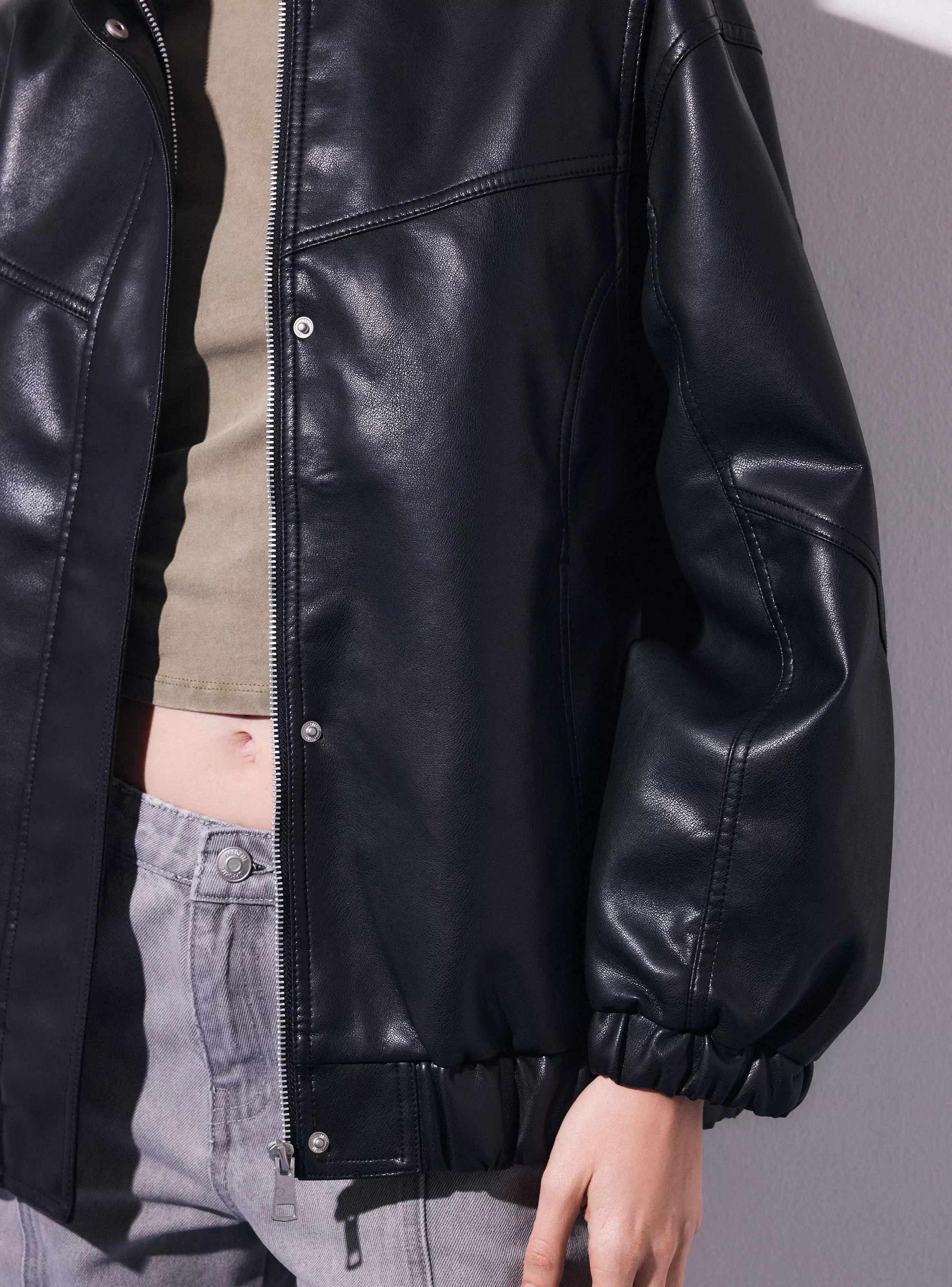 Chaqueta Oversize con Cierre Frontal con Puños-3