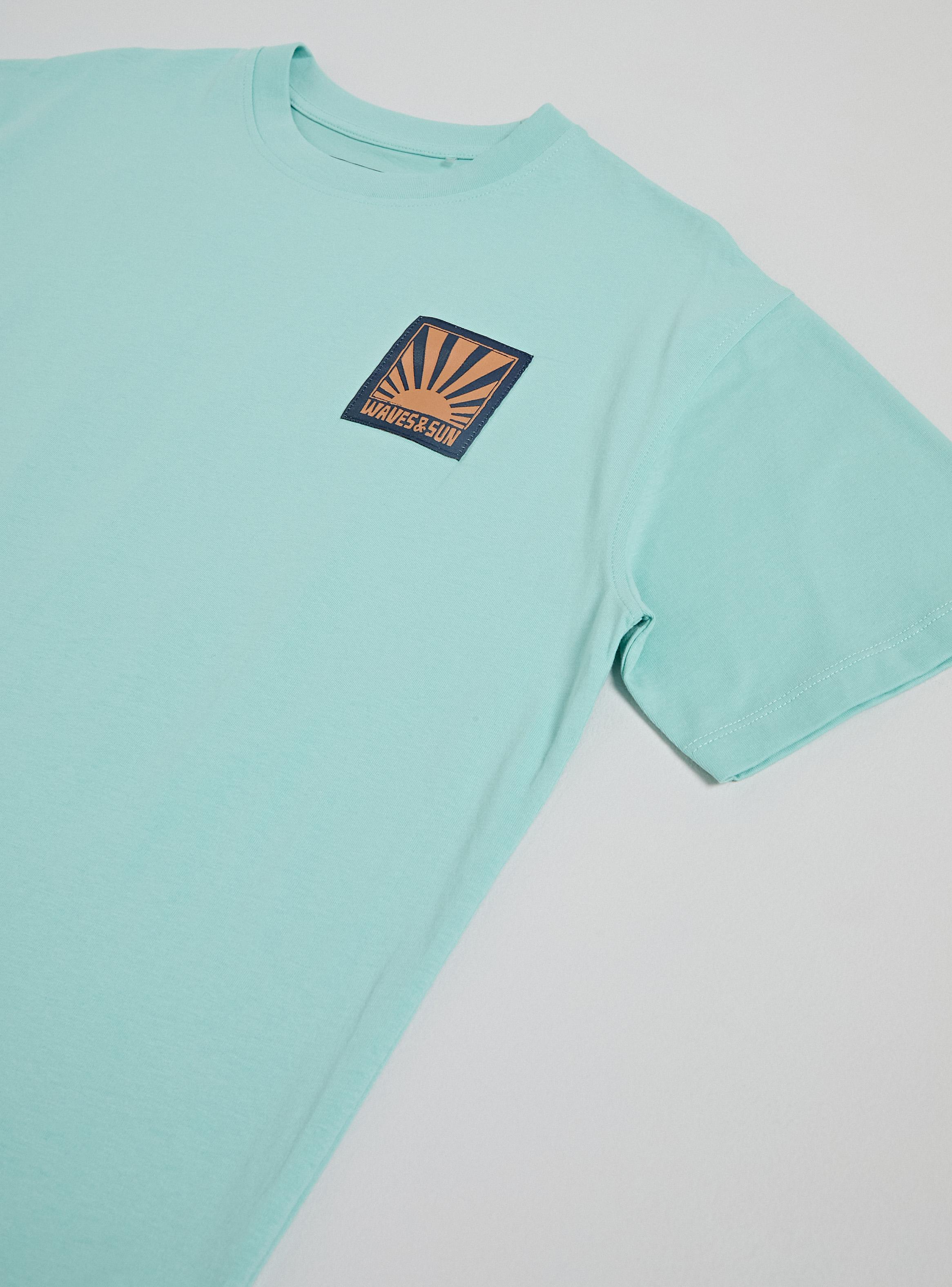 Polera Parche Frontal y Estampado Textura-3