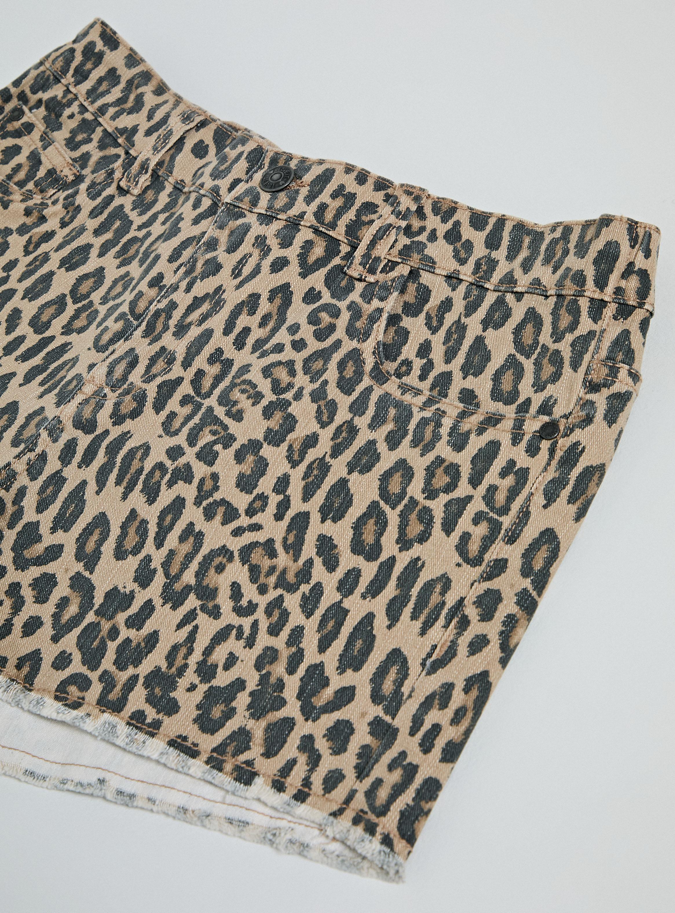 Short Tiro Medio Full Estampado Moda-3