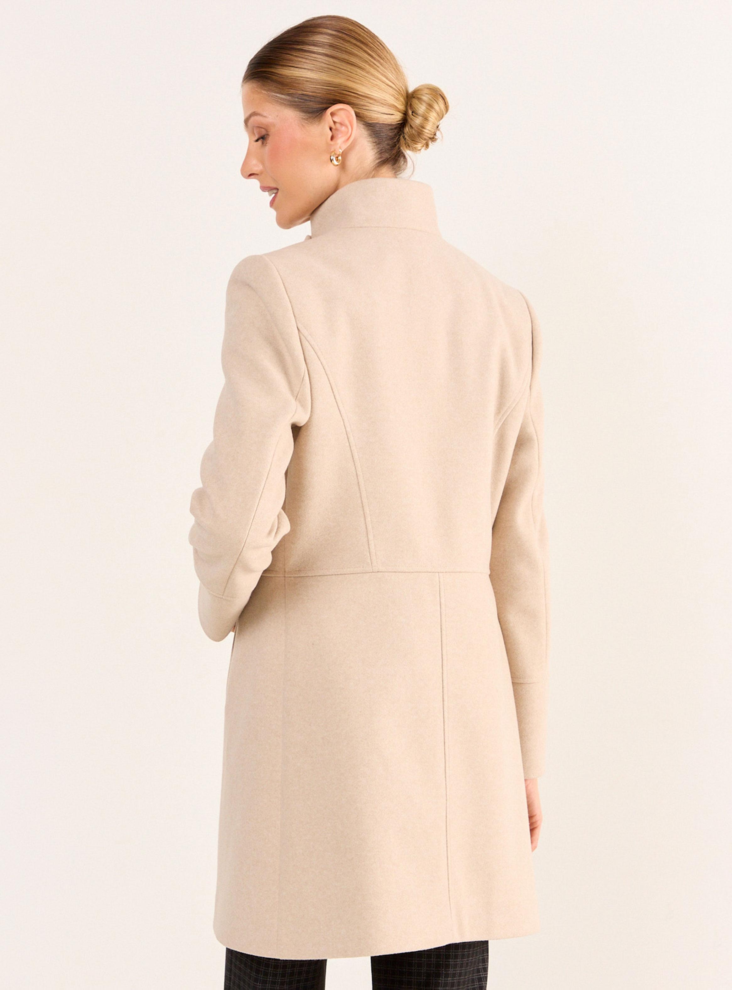 Abrigo Regular de Cuello Alto-1