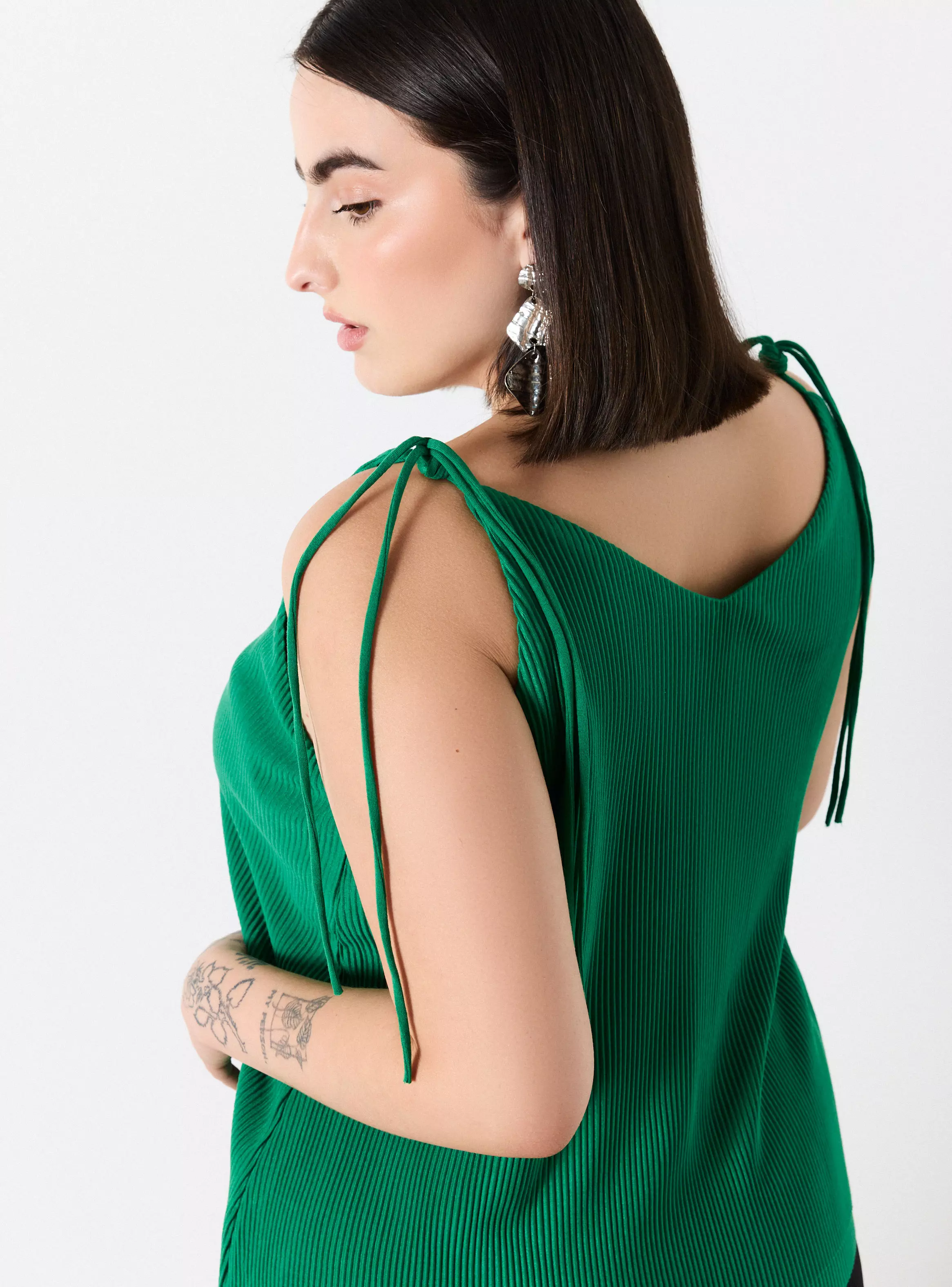Polera Doble Capa Plisada y Doble Tirantes-3