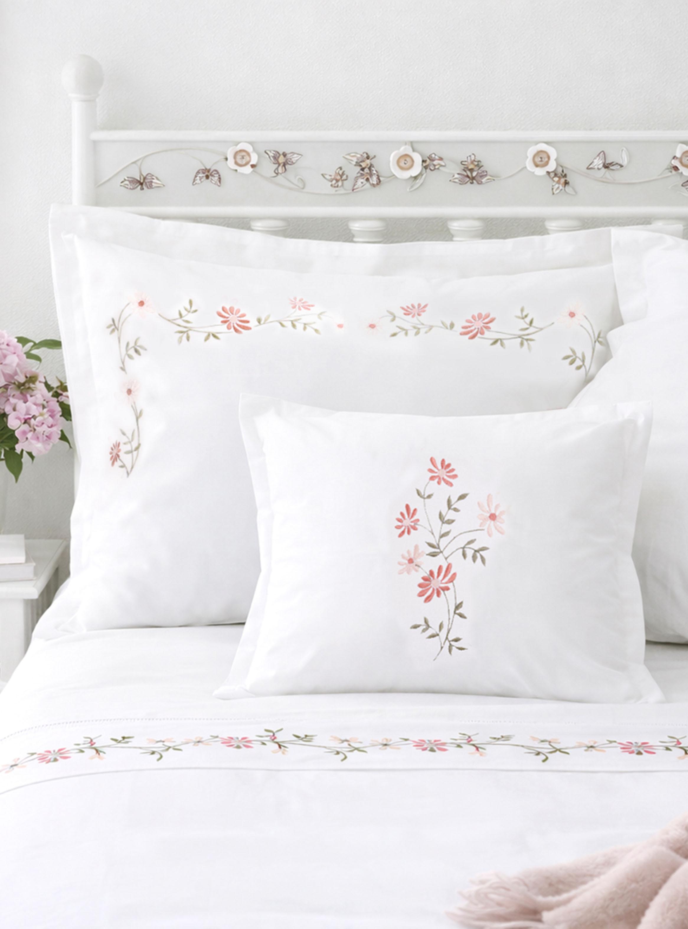 Set de Fundas Bordada Margarita Nacar 220 Hilos 50x70cm-0