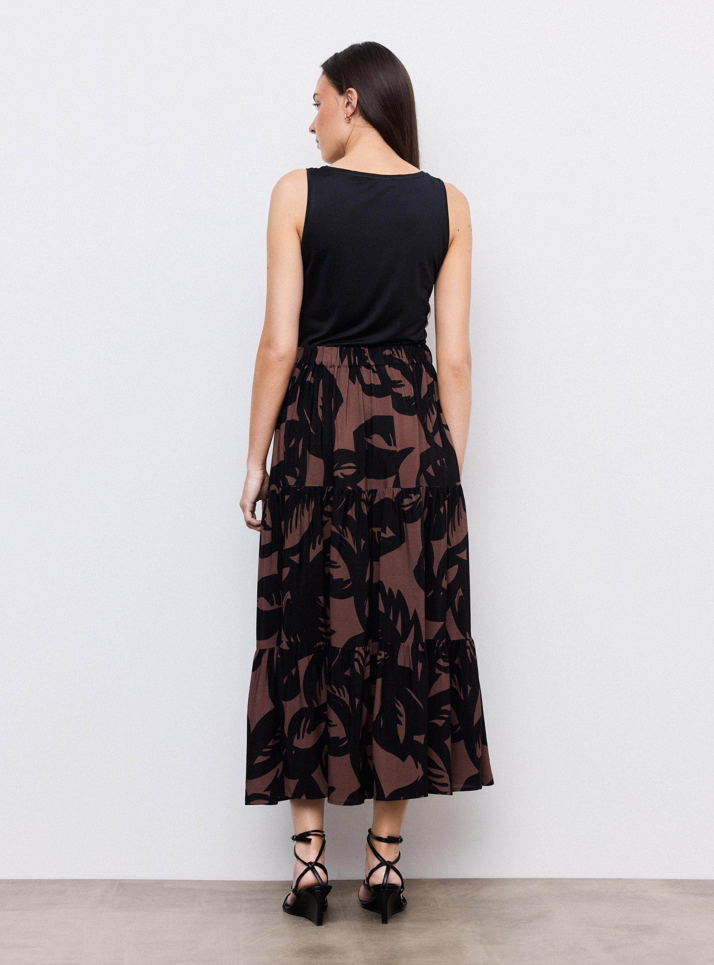 Polera Básica sin Mangas Ajustada Cuello Redondo-5