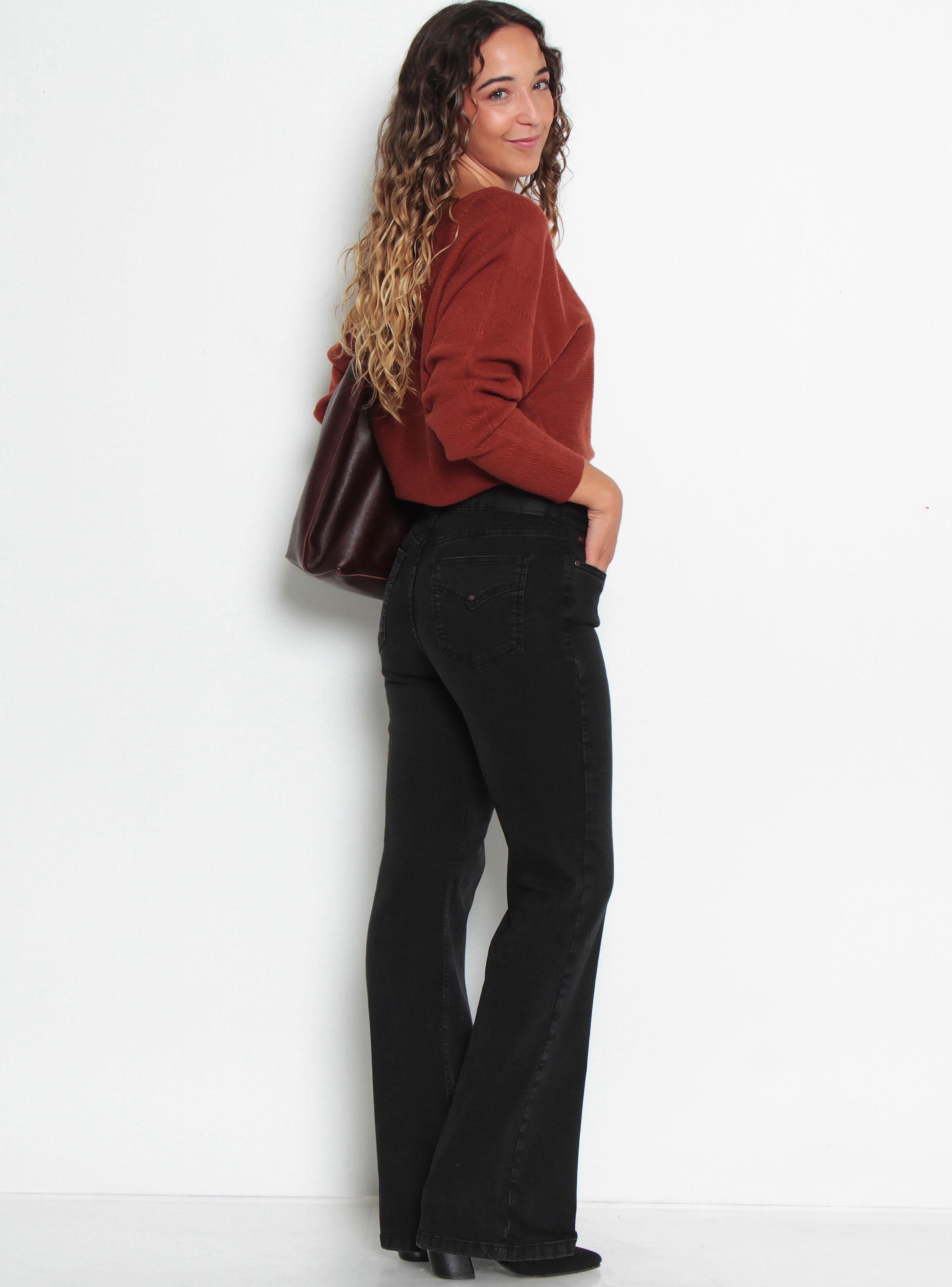 Jeans Tiro Alto Botón Pierna Recta-4