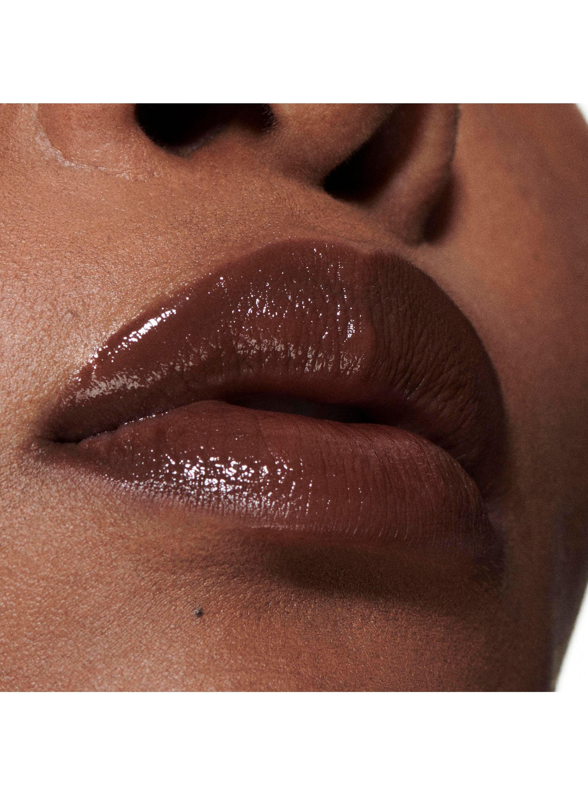 Labial Lustreglass Sheer-Shine Uncensored 3.5 g-4