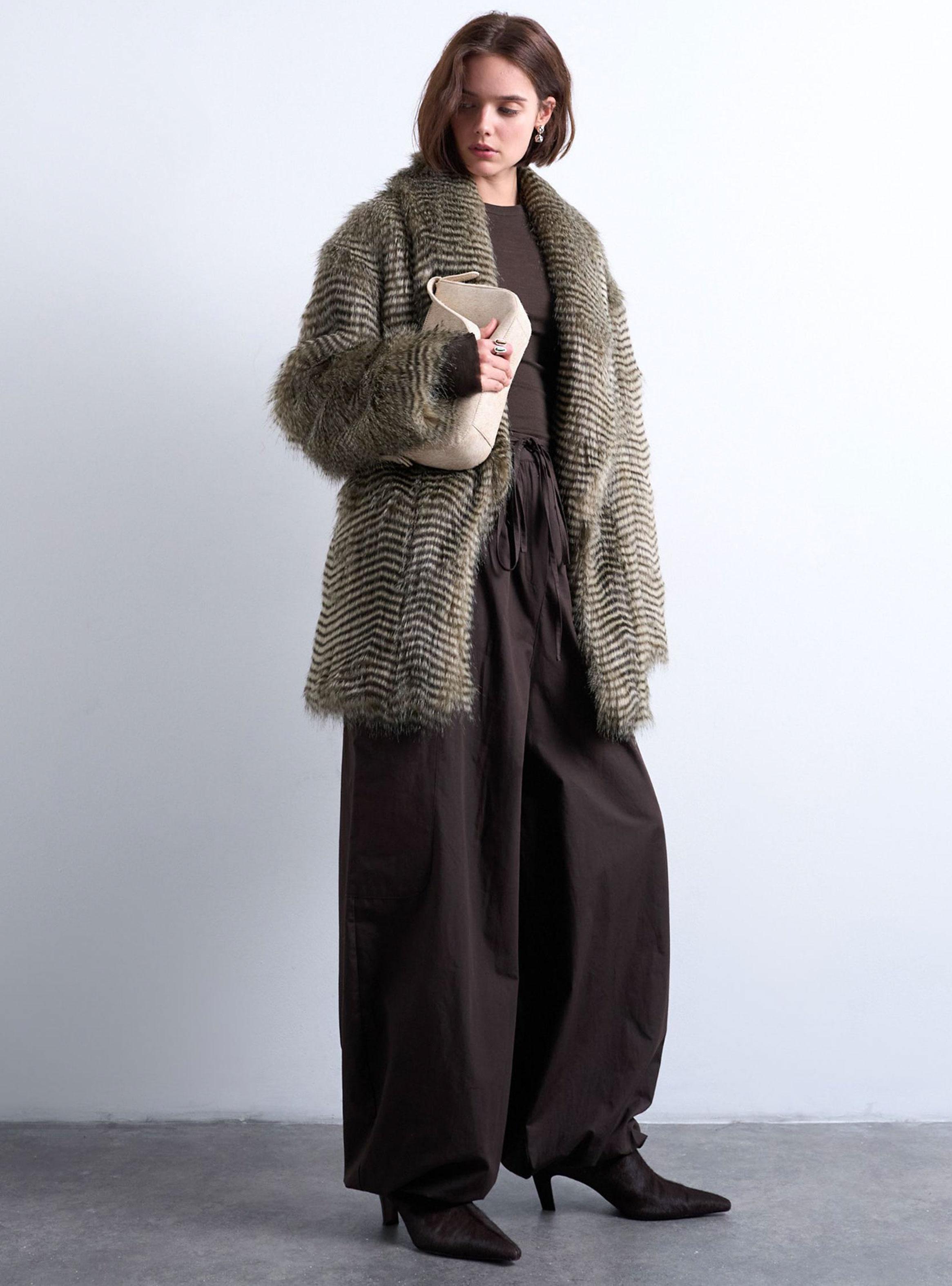 Abrigo Jessica Midi Coat-3