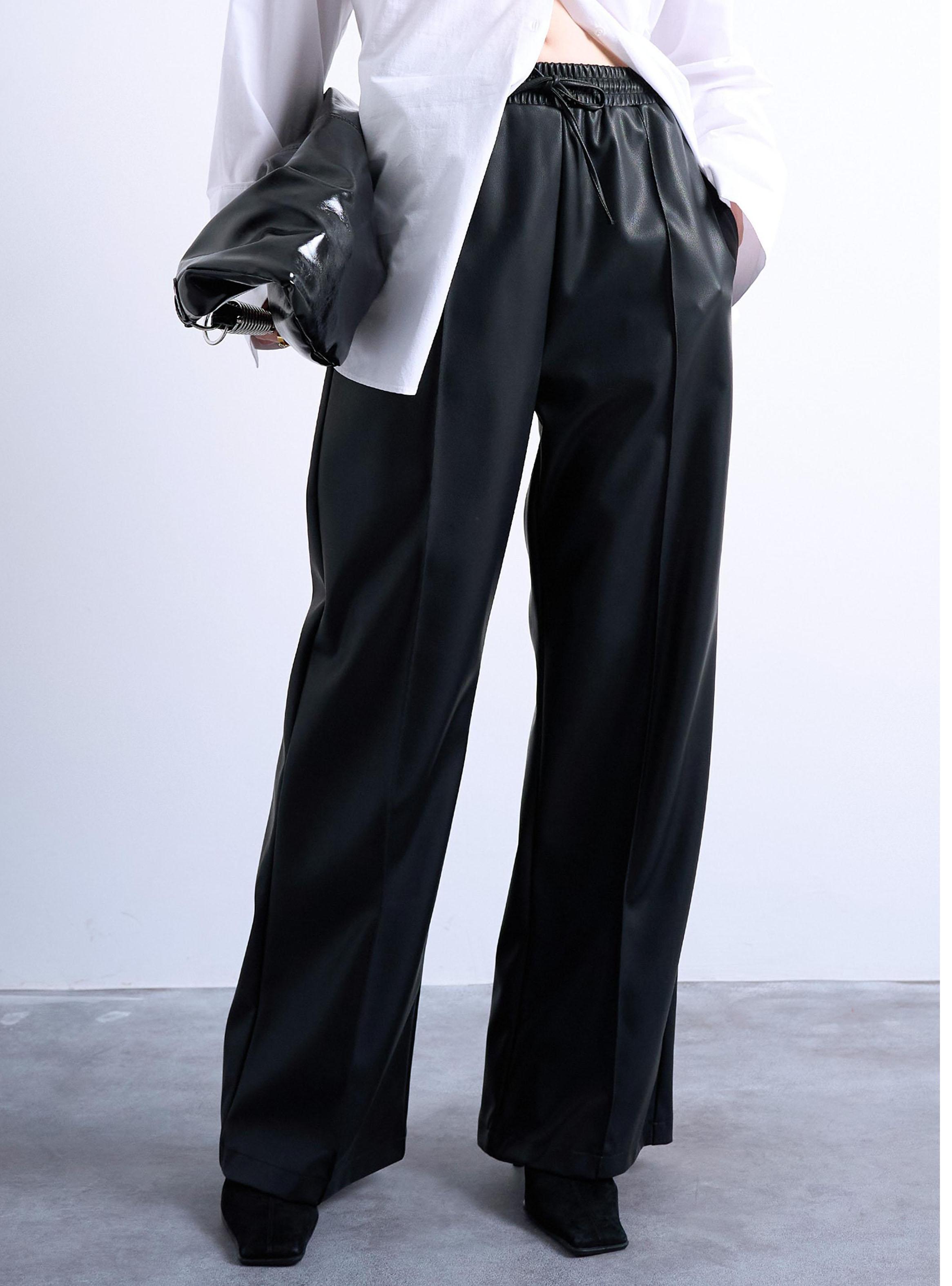 Jogger Milla Efecto Cuero-0