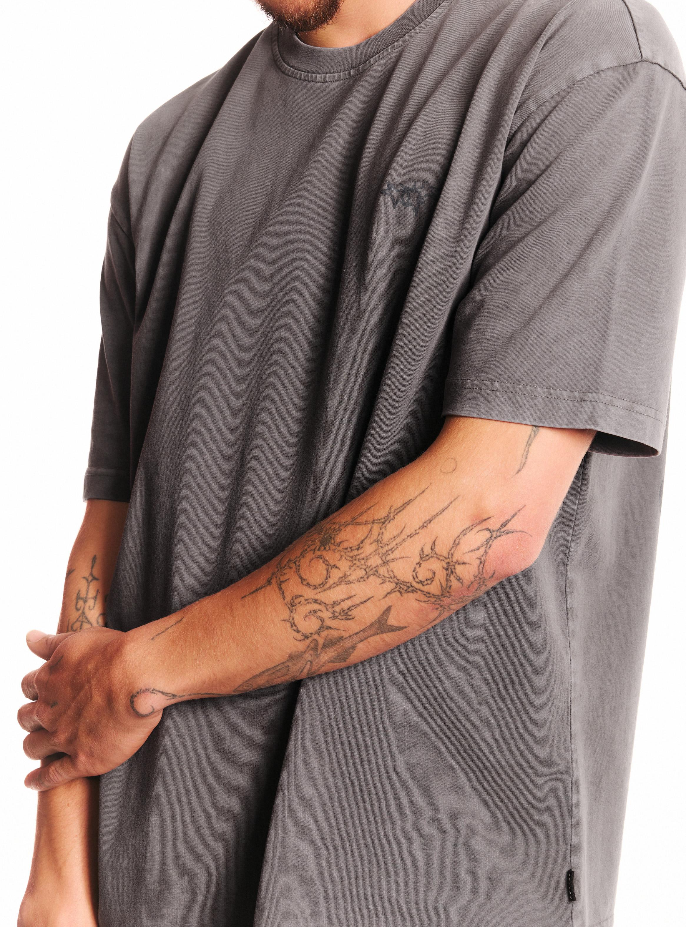 Polera Oversize con Estampado Espalda-2