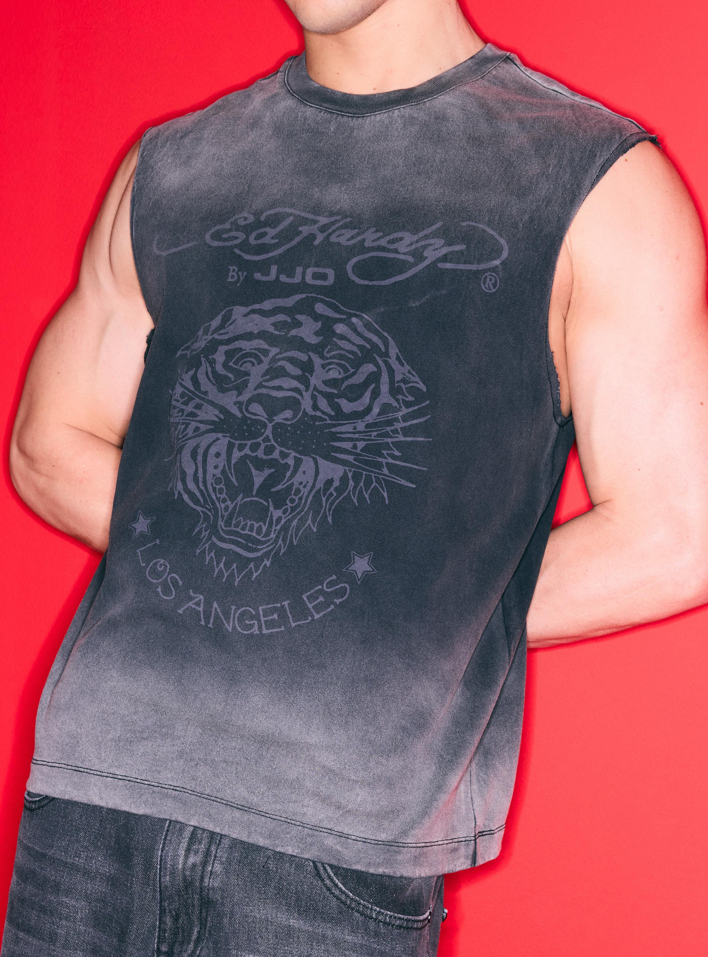 Polera Ed Hardy sin Manga Lavada y Estampado Frontal-3