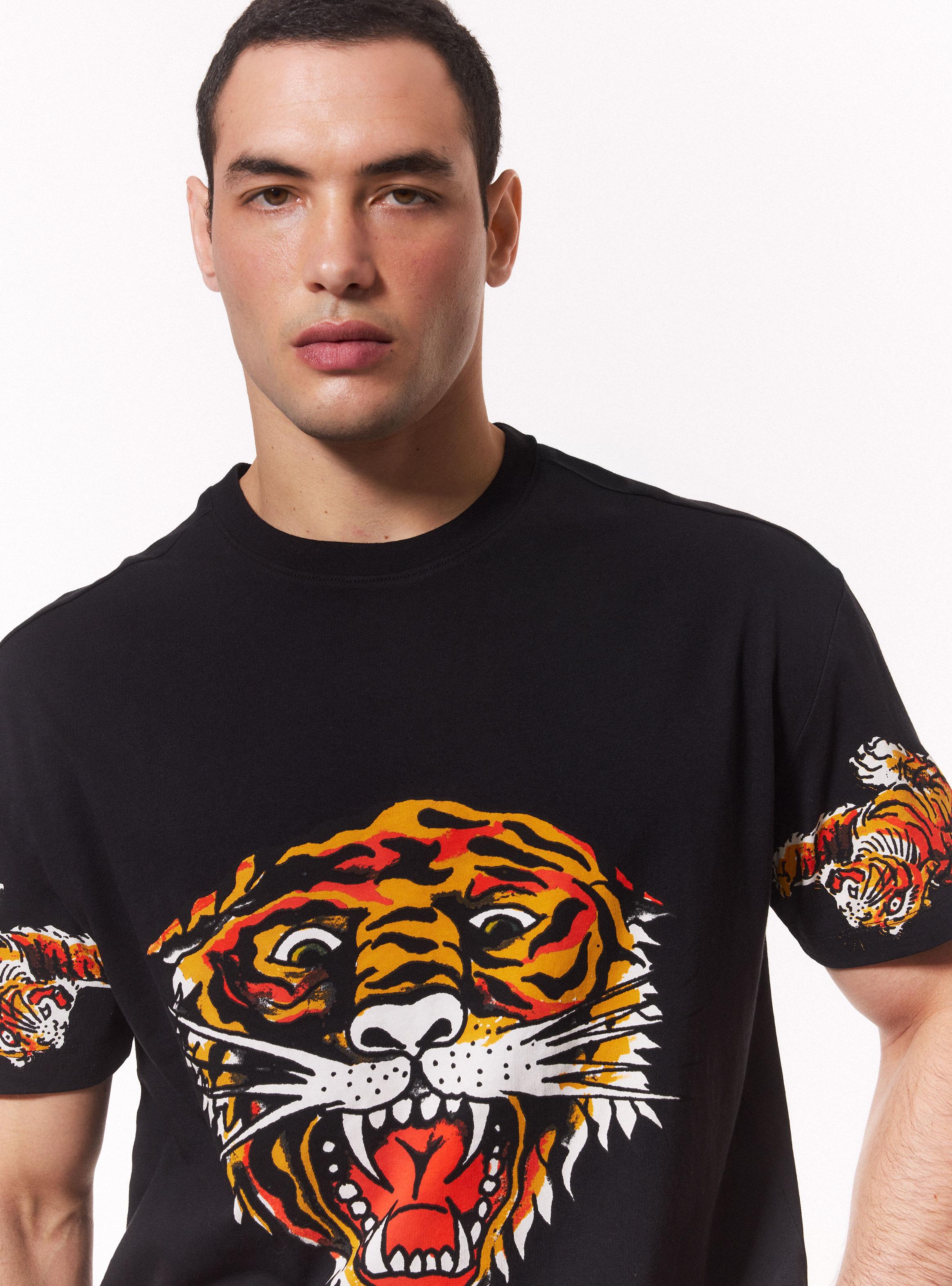 Polera Ed Hardy Estampado Frontal y Mangas-2