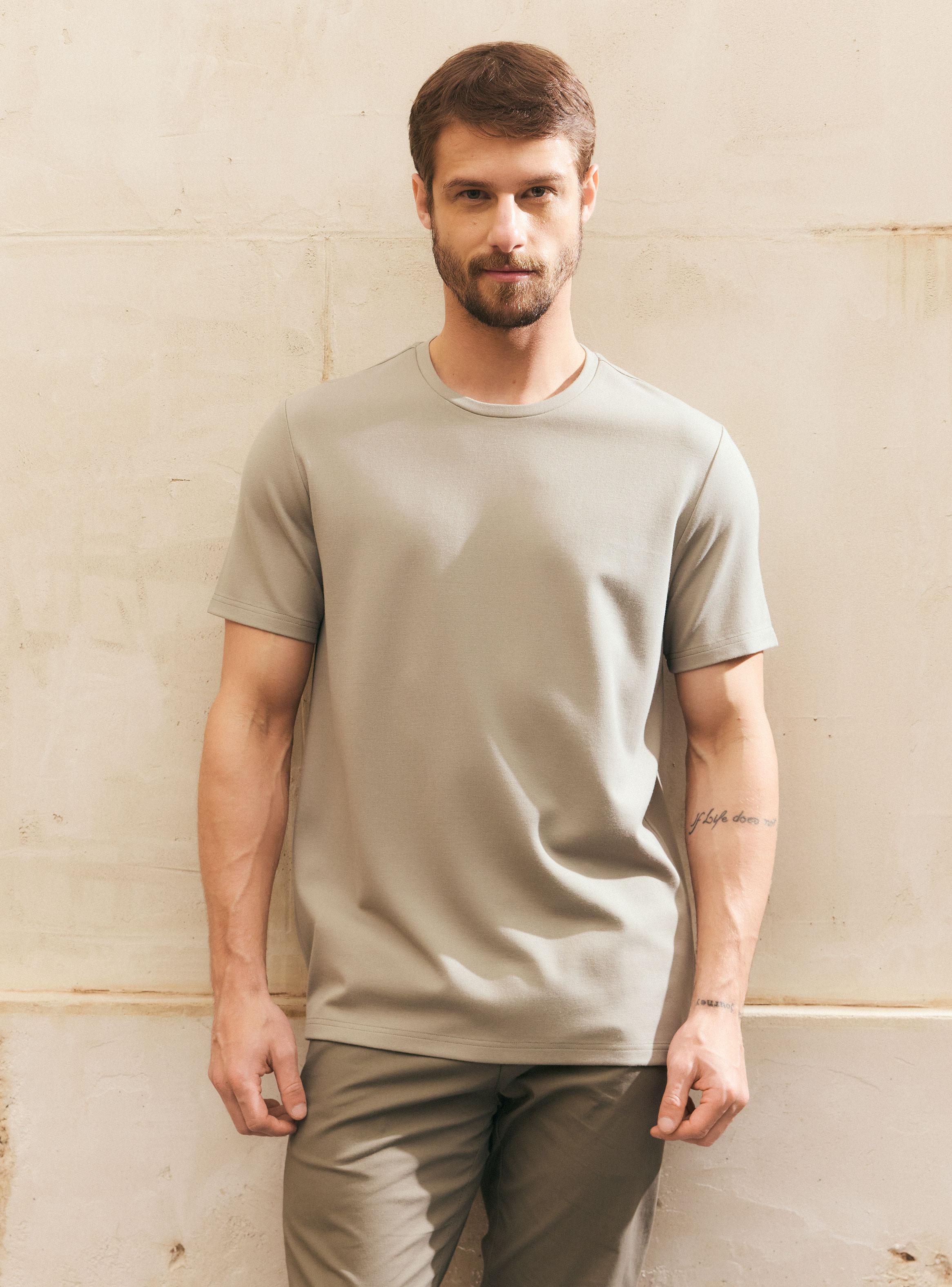 Polera Manga Corta Performance-0