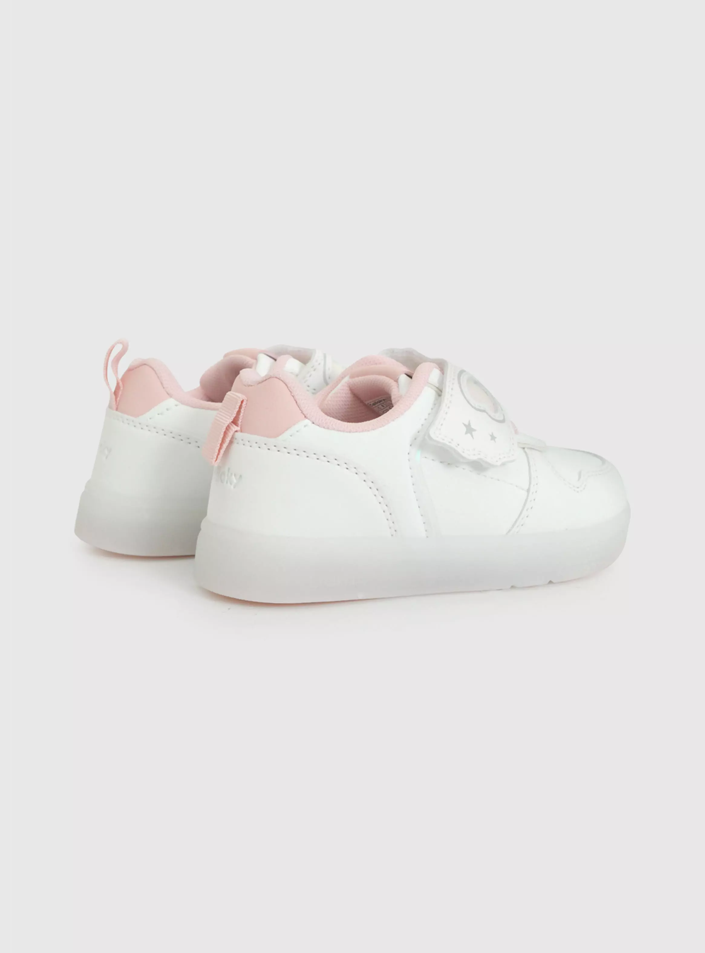 Zapatilla Urbana Niña Baja Luces UV-4
