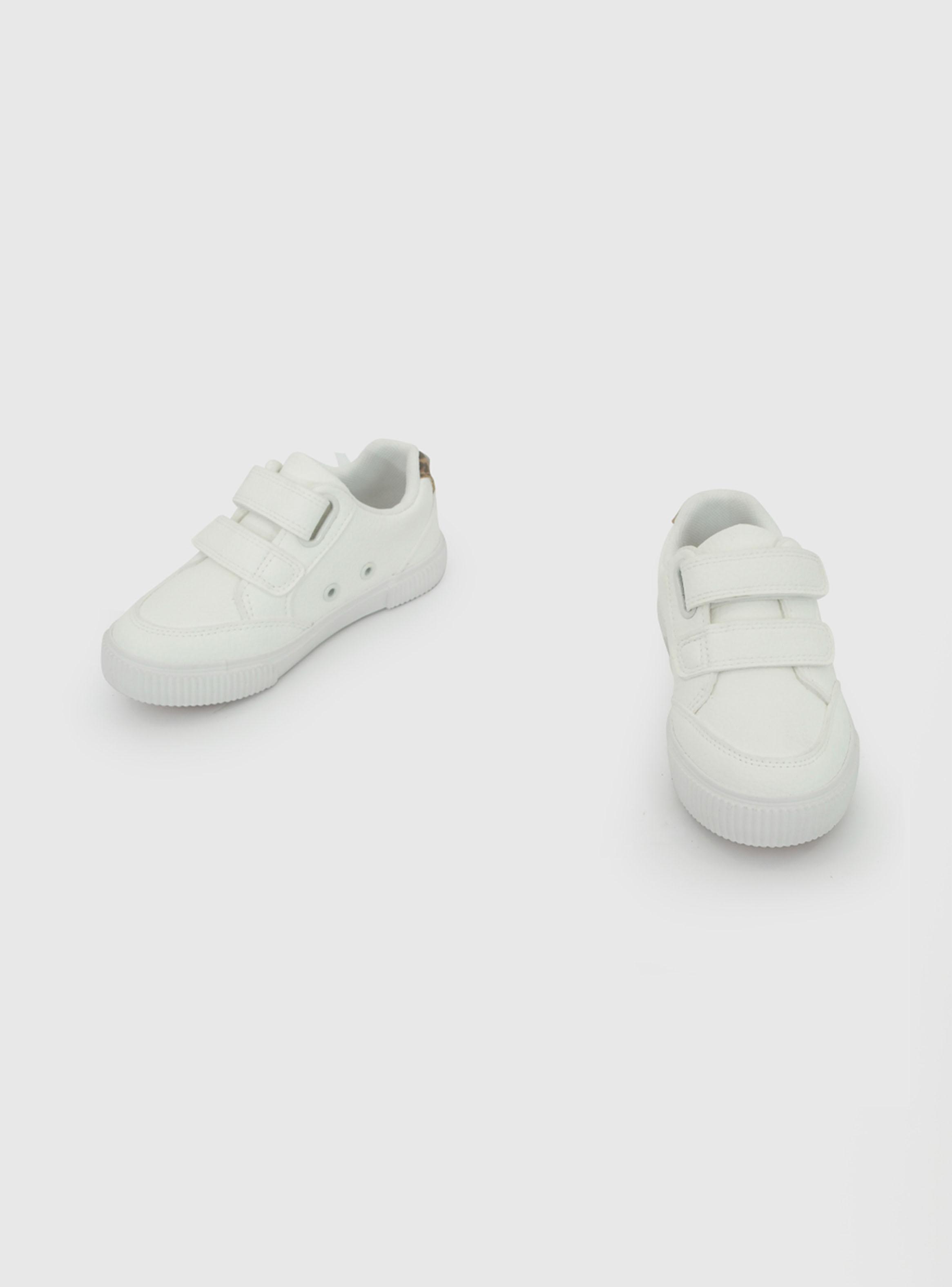 Zapatilla Urbana Estrella 2 Velcros-4