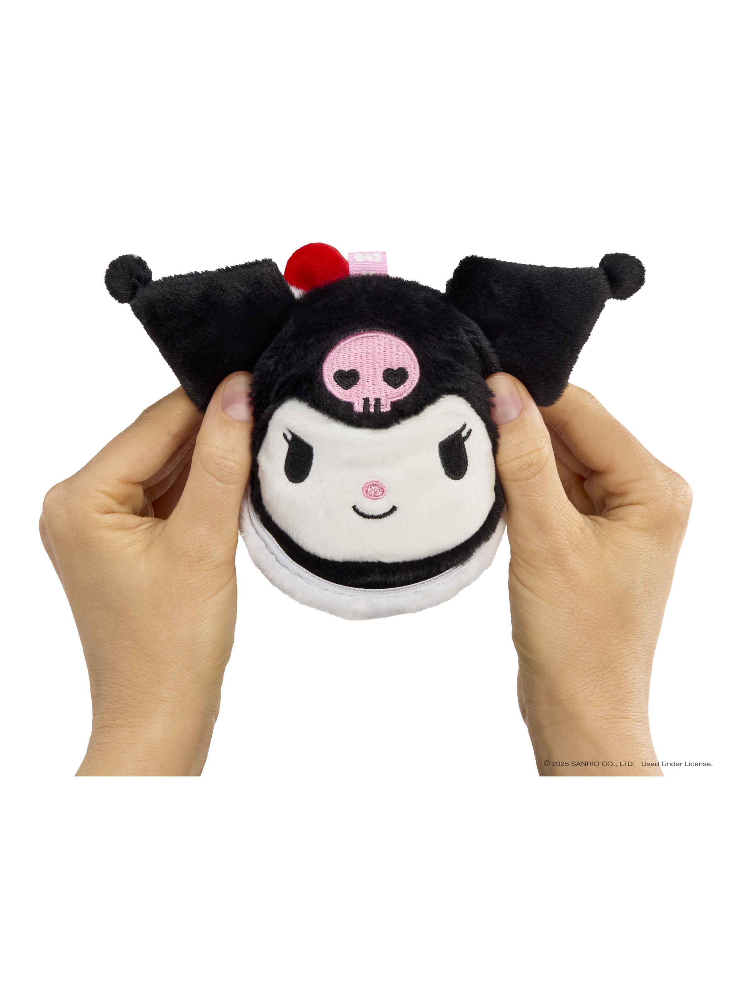 Muñeca L.O.L. Surprise vs Hello Kitty Plush Sorpresa-4